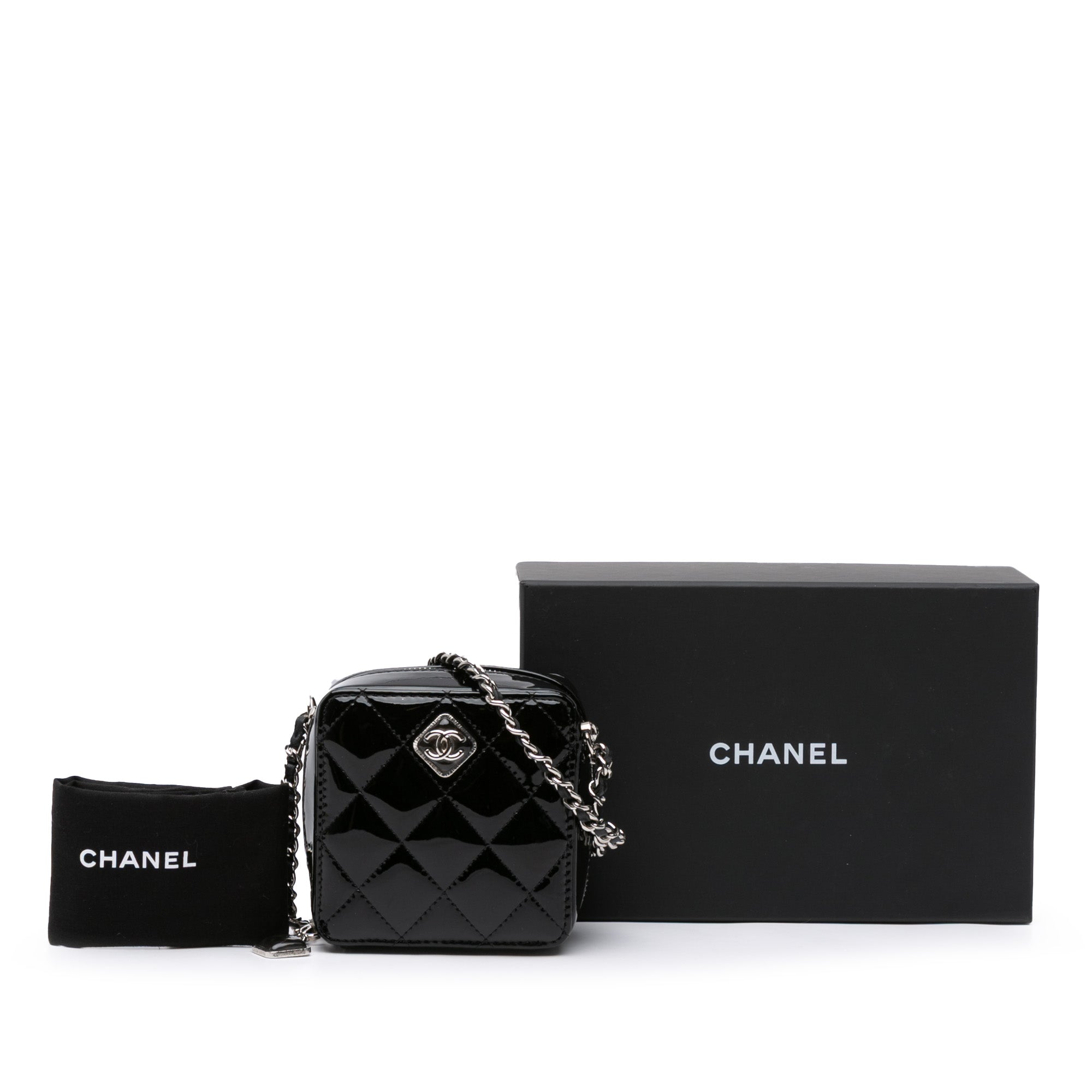 CC Quilted Patent Diamond Resin Clutch With Chain