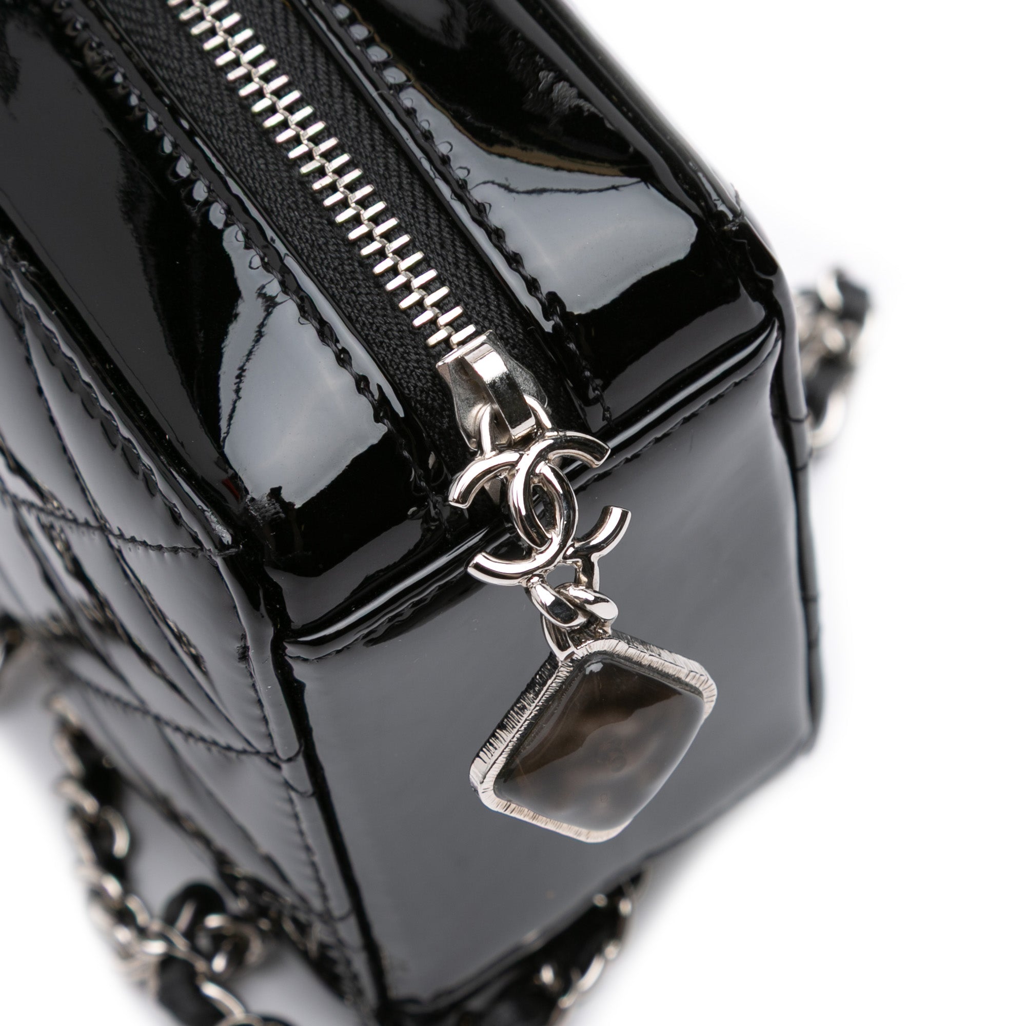 CC Quilted Patent Diamond Resin Clutch With Chain