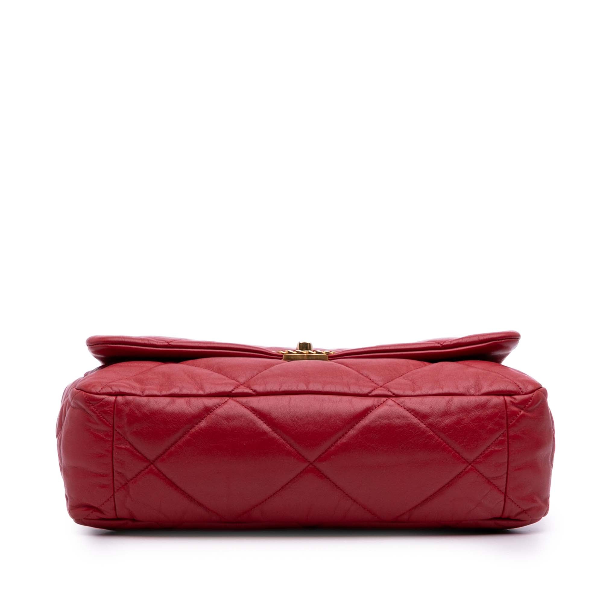 Maxi Lambskin 19 Flap
