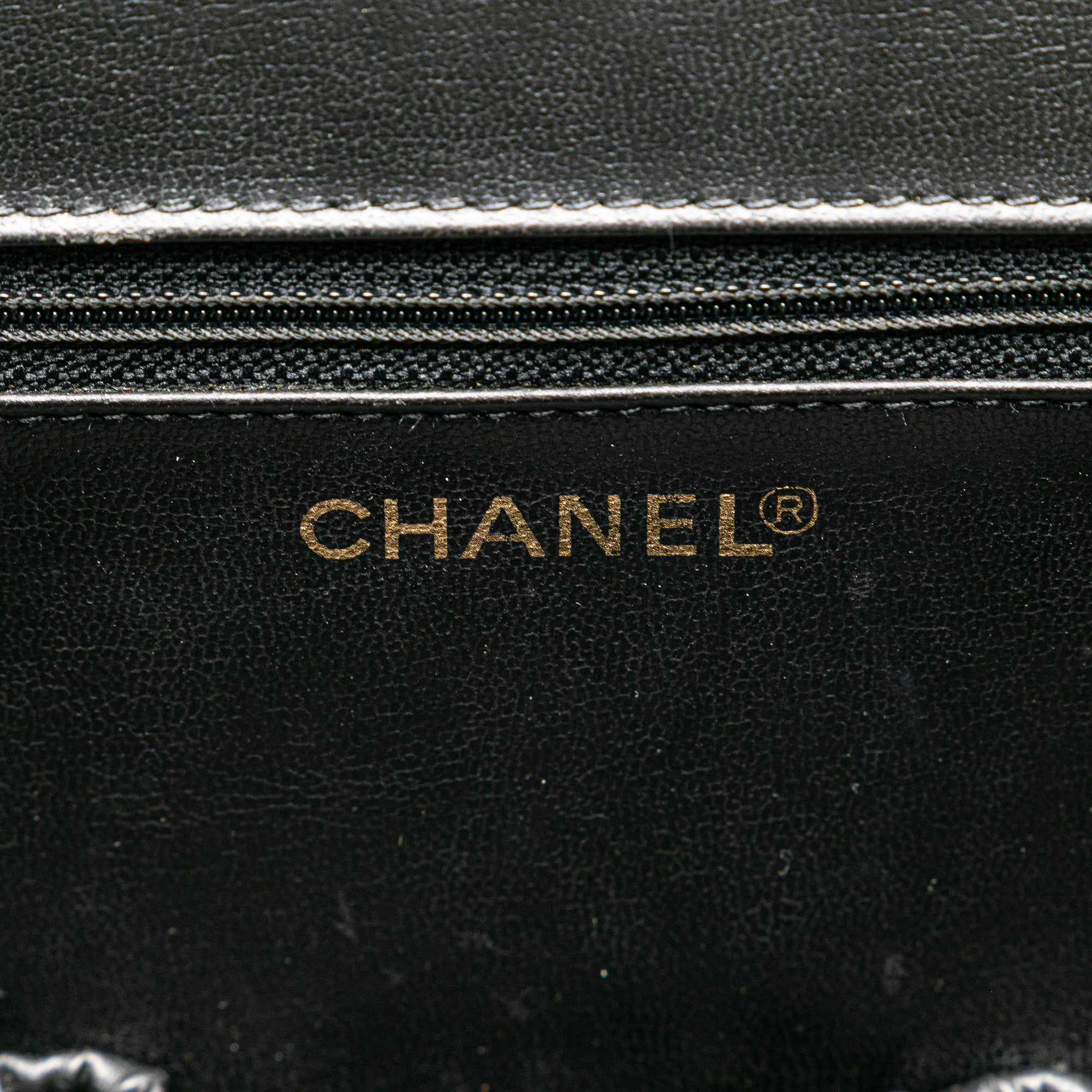 Caviar CC Turnlock Vanity Bag