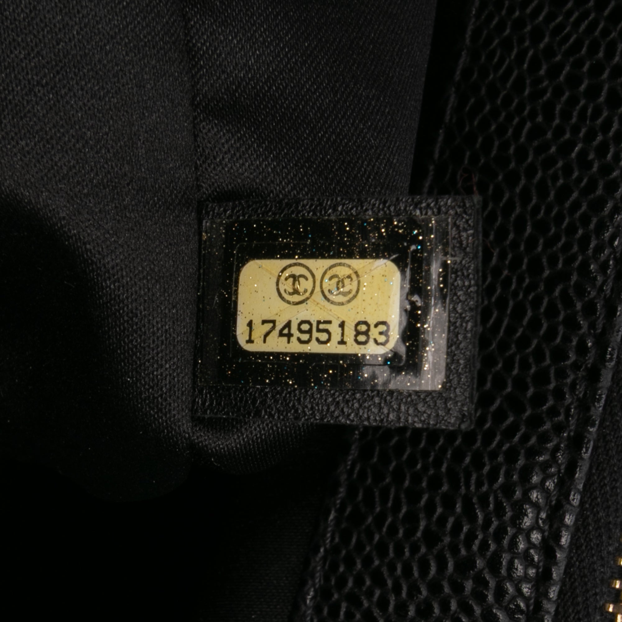 Caviar Grand Shopping Tote XL