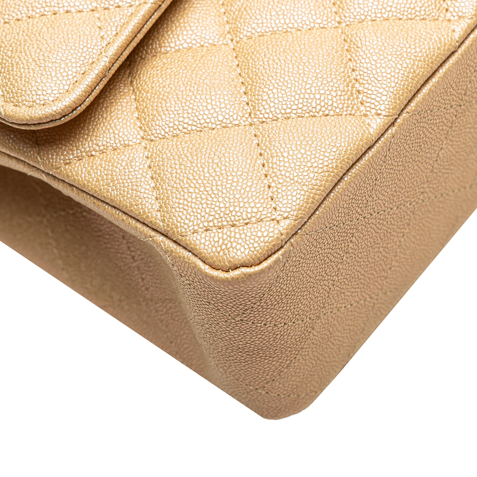 Medium Classic Iridescent Caviar Double Flap