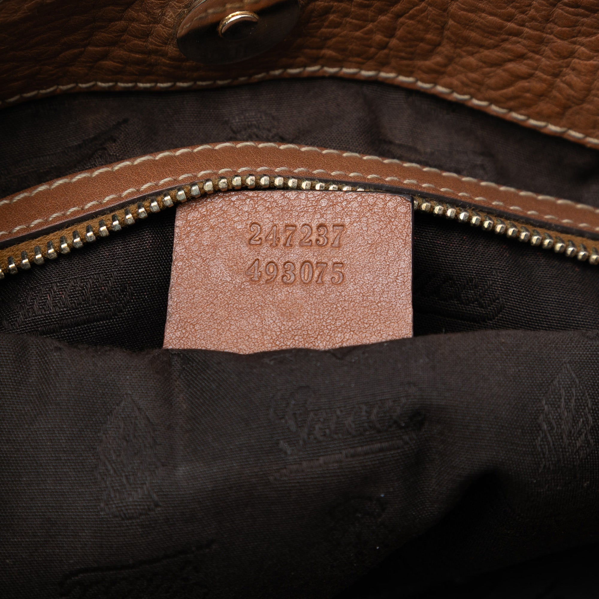 Medium GG Canvas GG Charm Tote