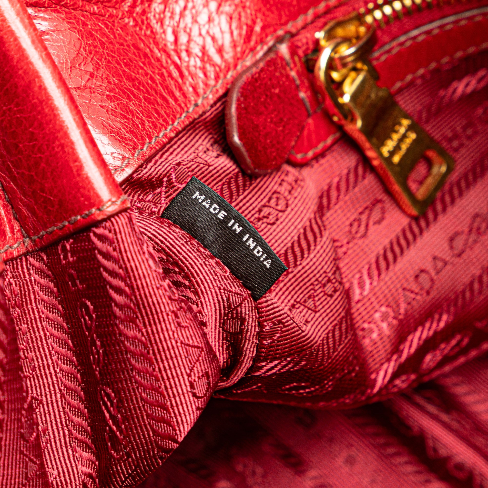 Vitello Shine Bauletto Satchel