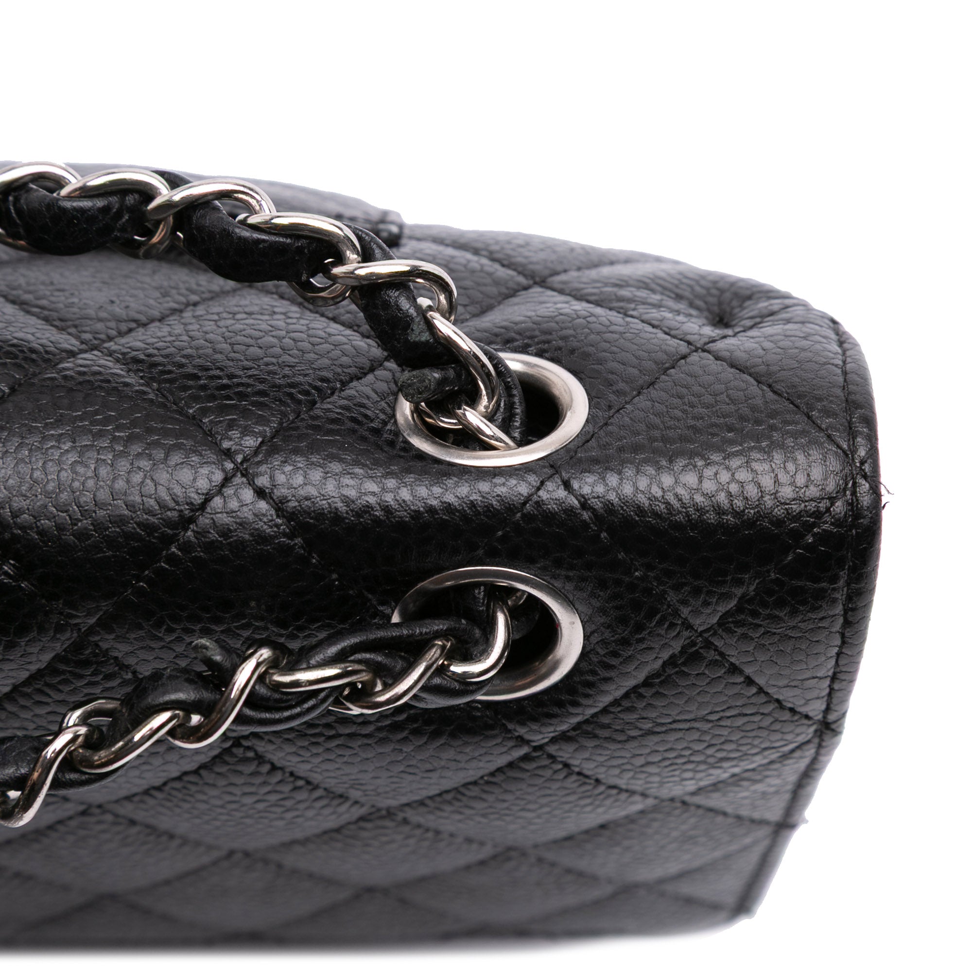 Medium Classic Caviar Double Flap
