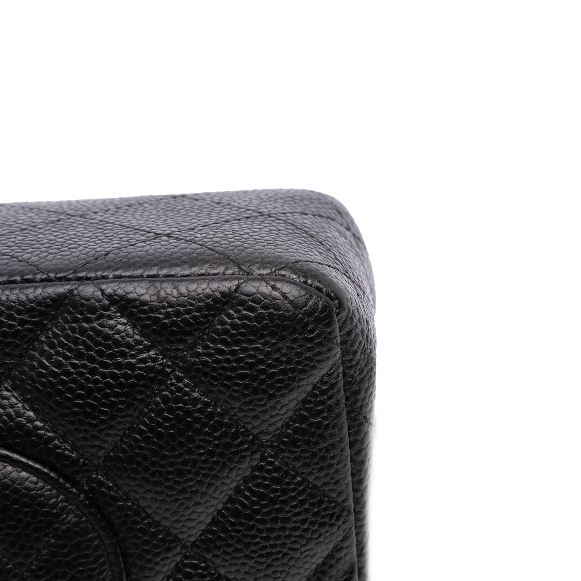 Medium Classic Caviar Double Flap