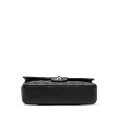 Medium Classic Caviar Double Flap