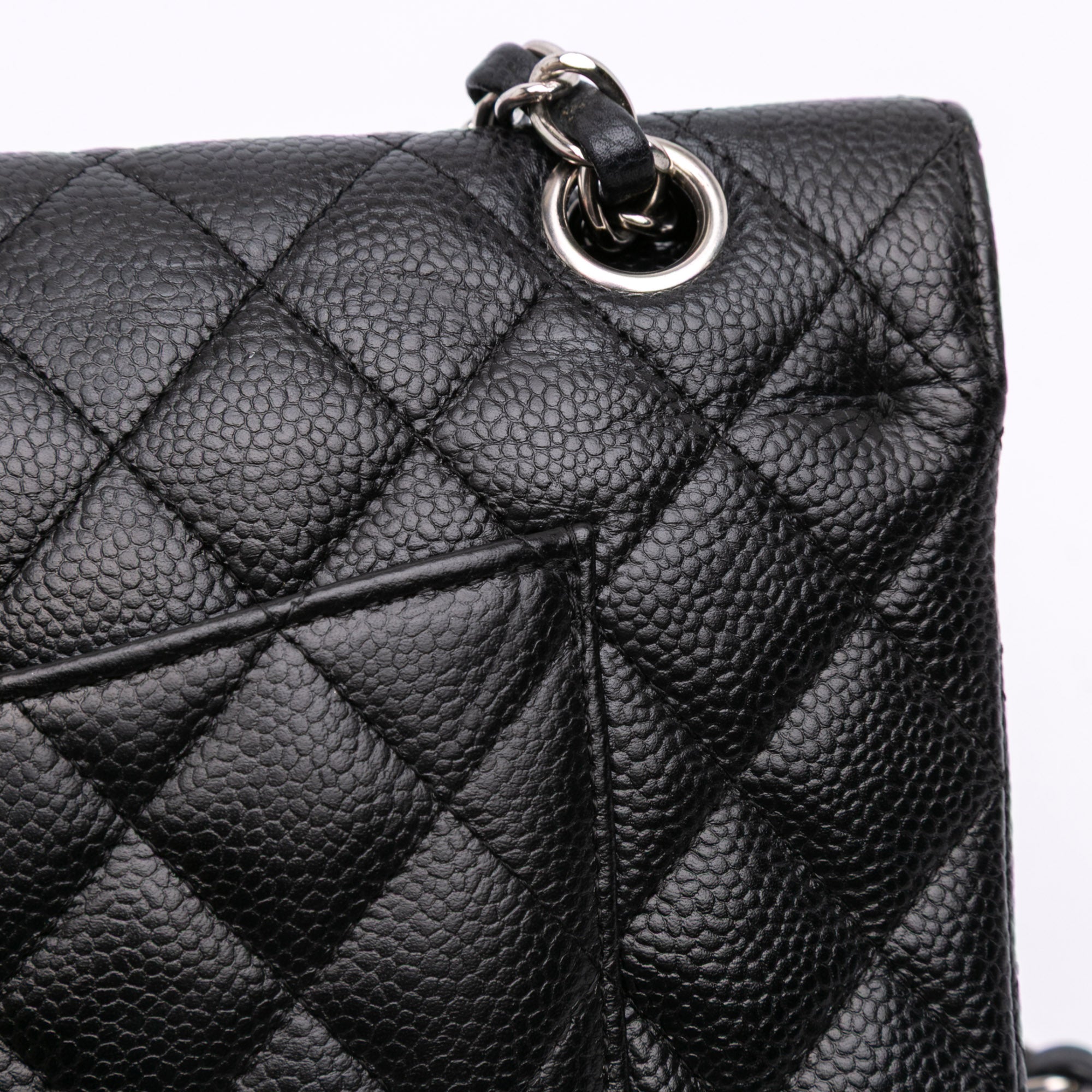 Medium Classic Caviar Double Flap