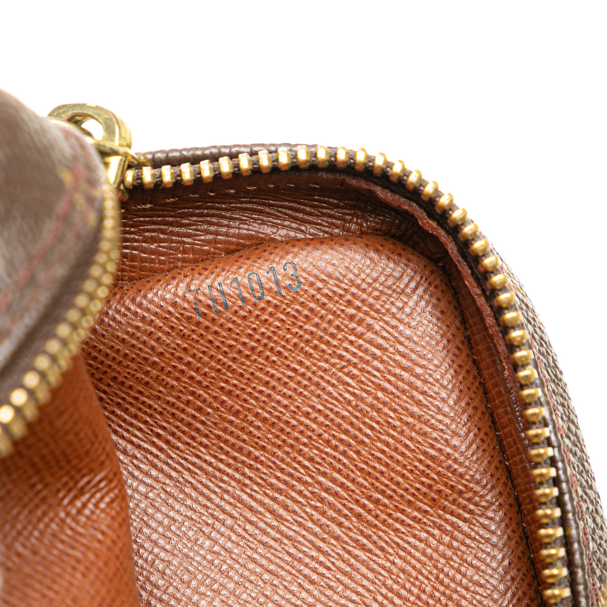 Monogram Amazone