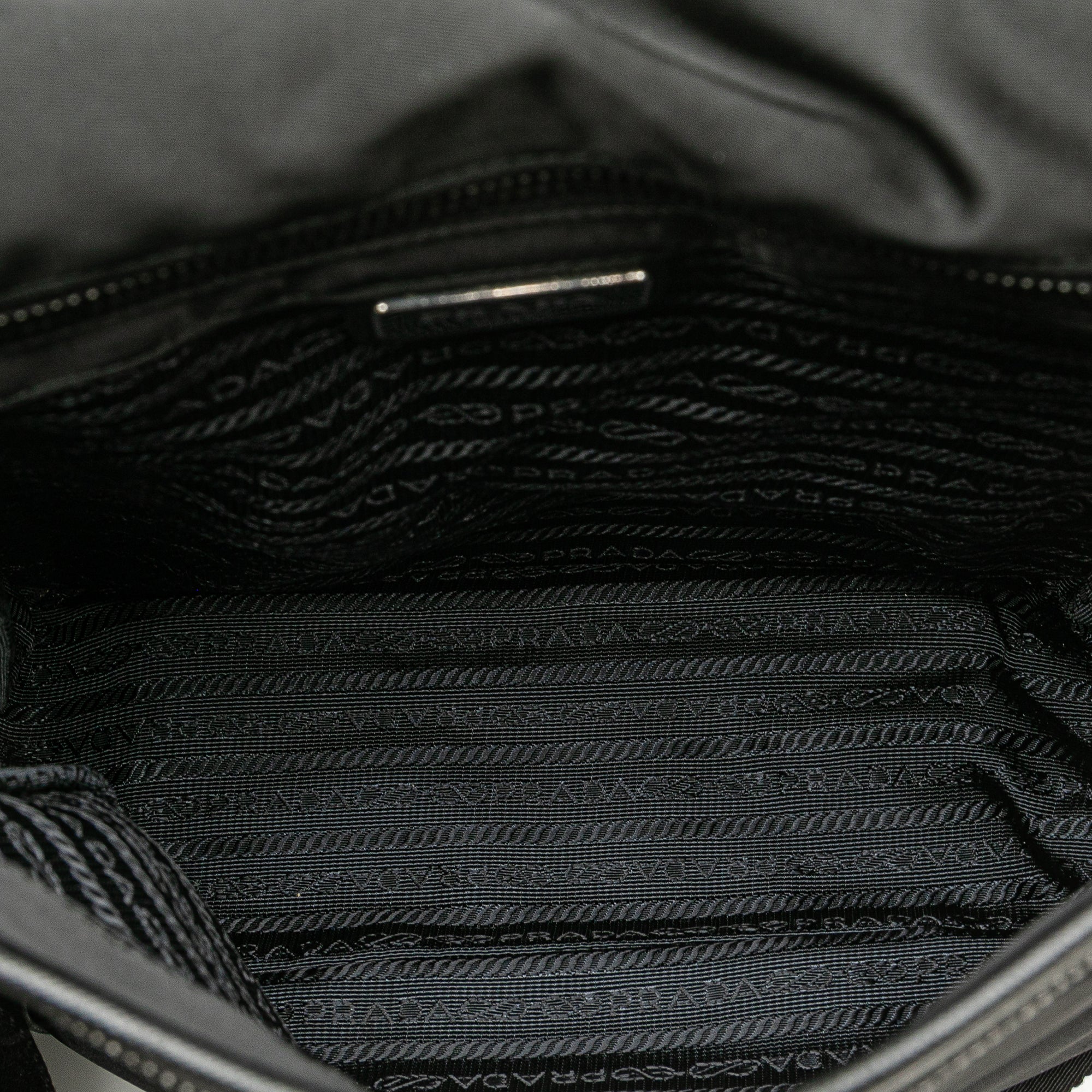 Tessuto Buckle Messenger Bag