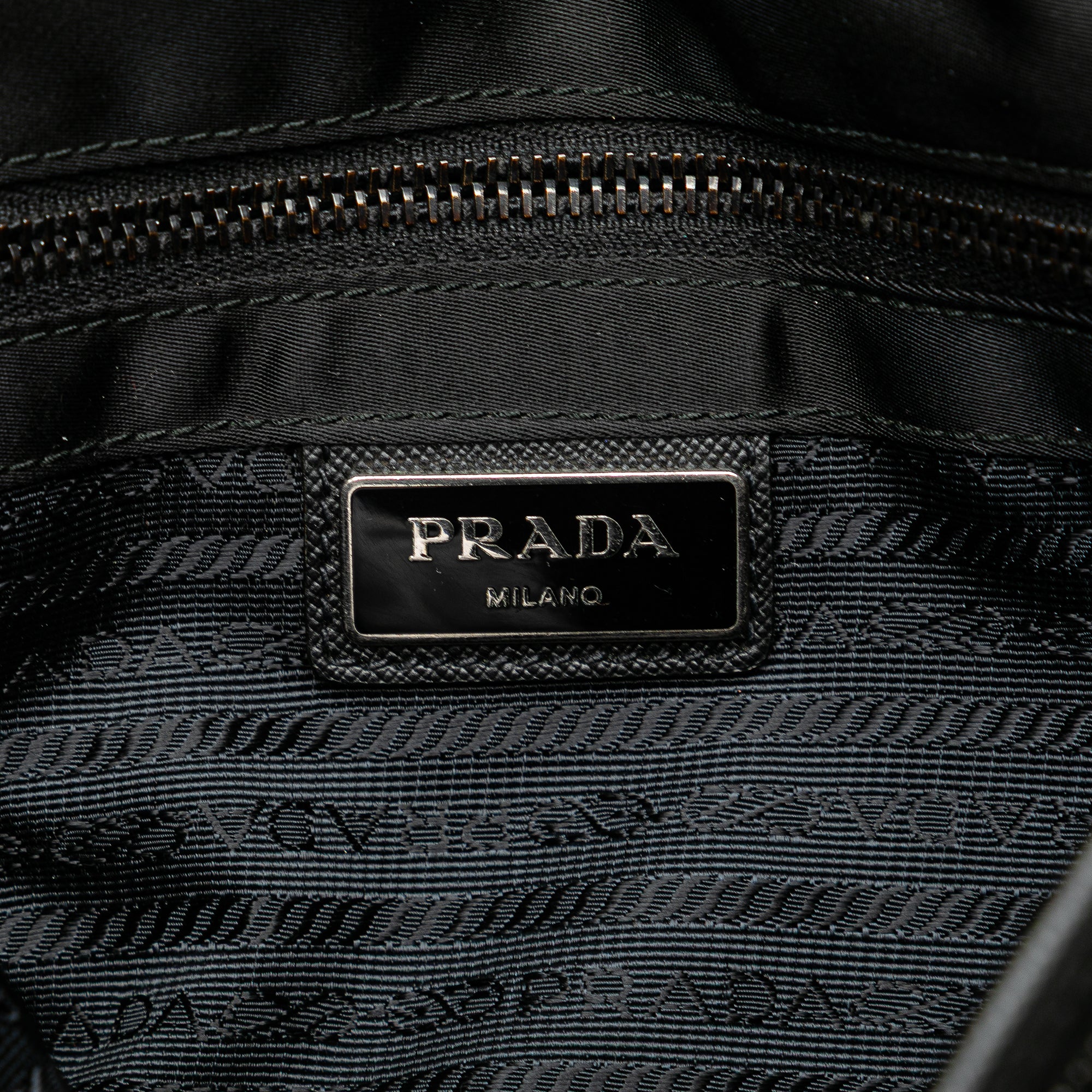 Tessuto Buckle Messenger Bag
