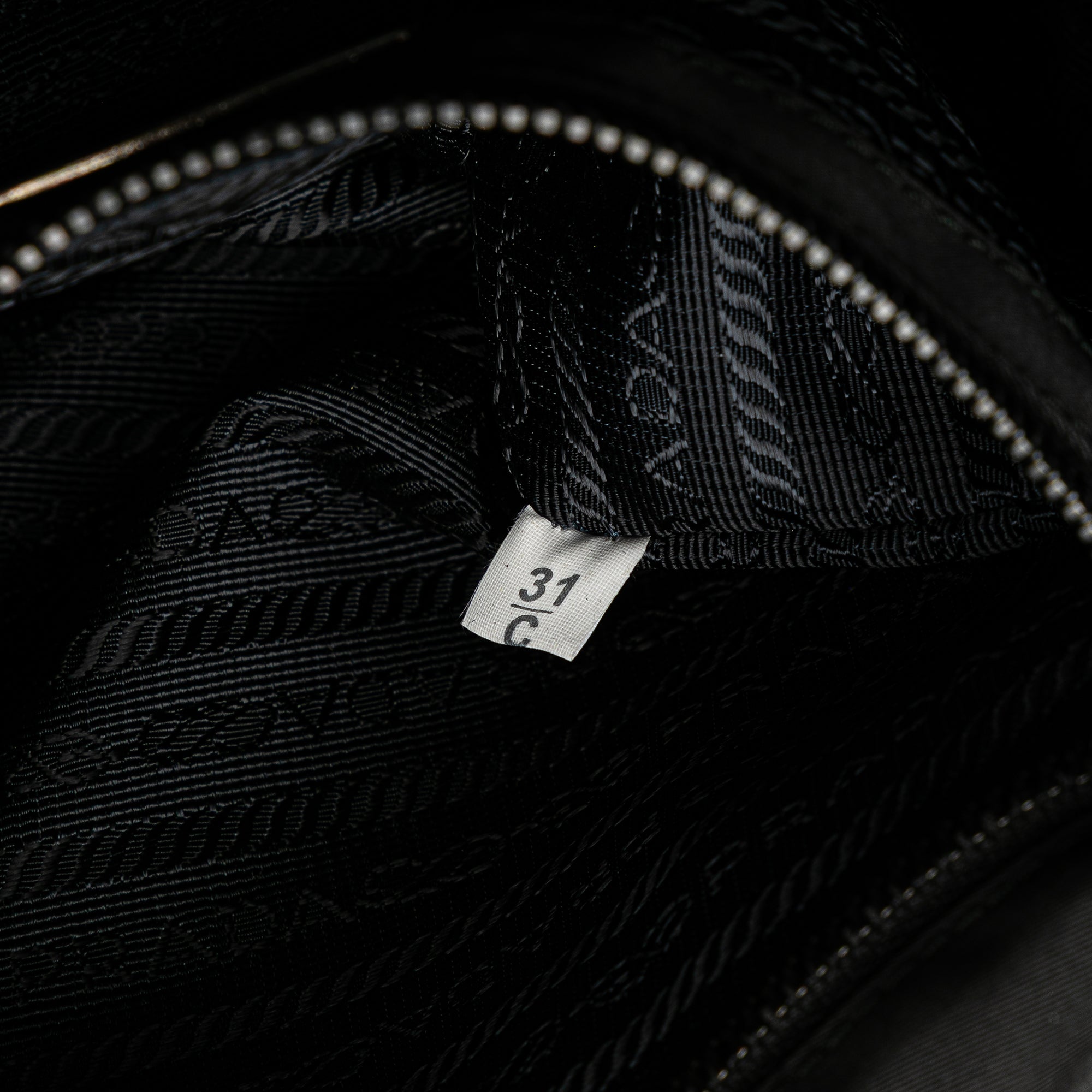 Tessuto Buckle Messenger Bag