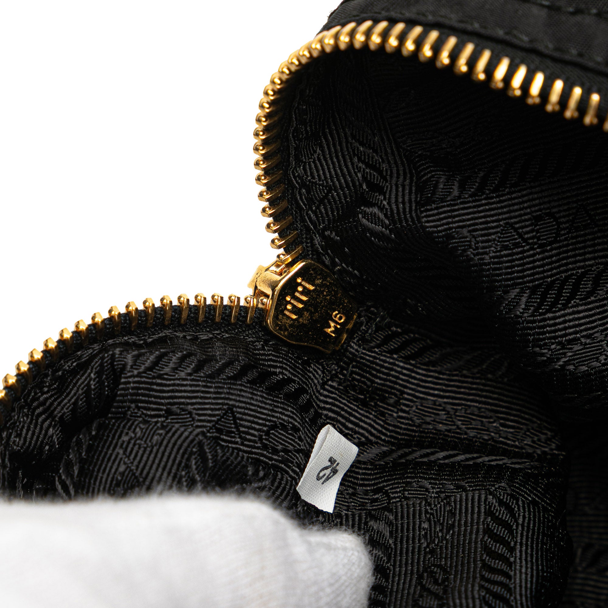 Tessuto Pouch