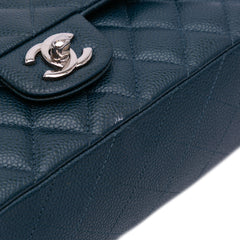 Medium Classic Caviar Double Flap