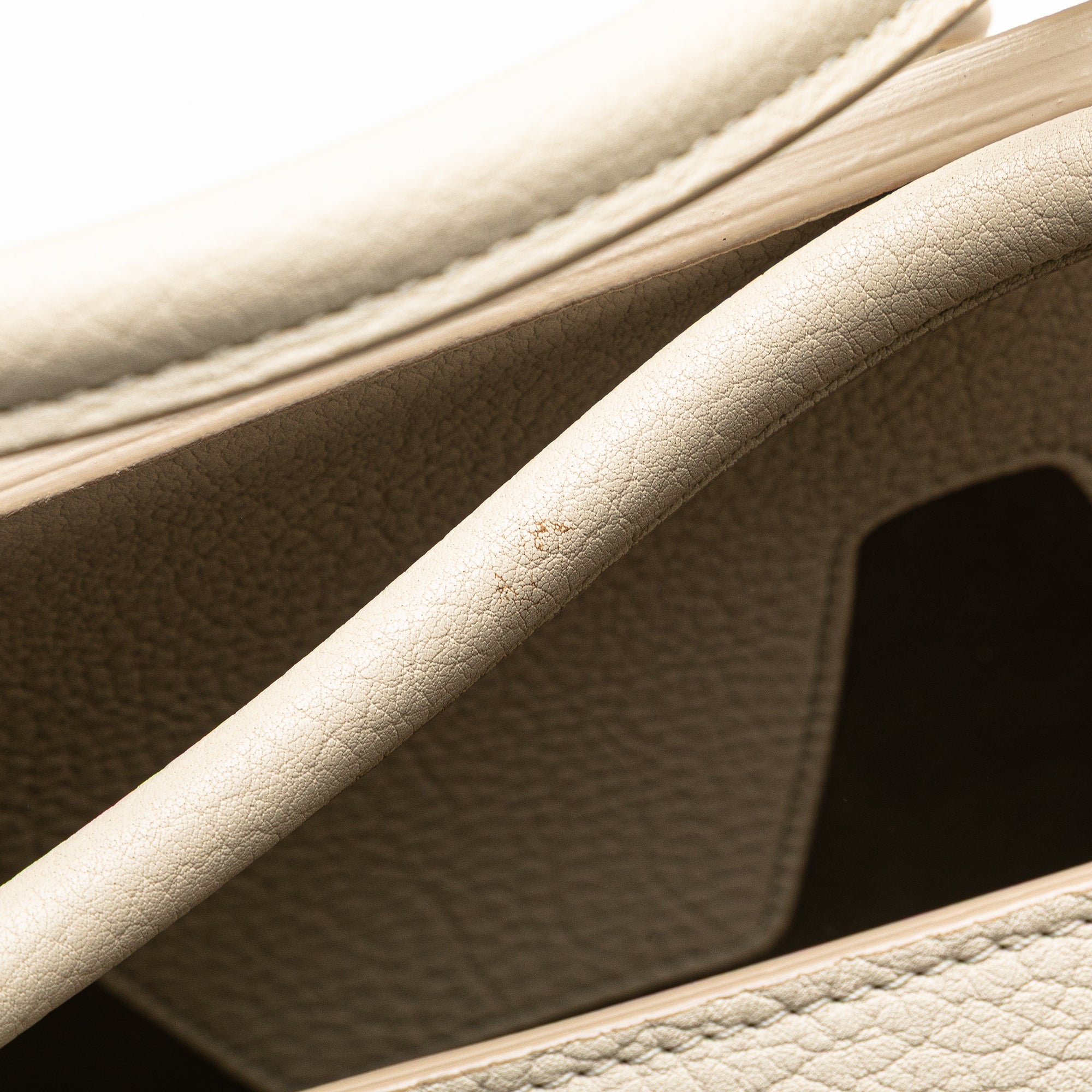 Small Grained Calfskin Tie Knot Handbag