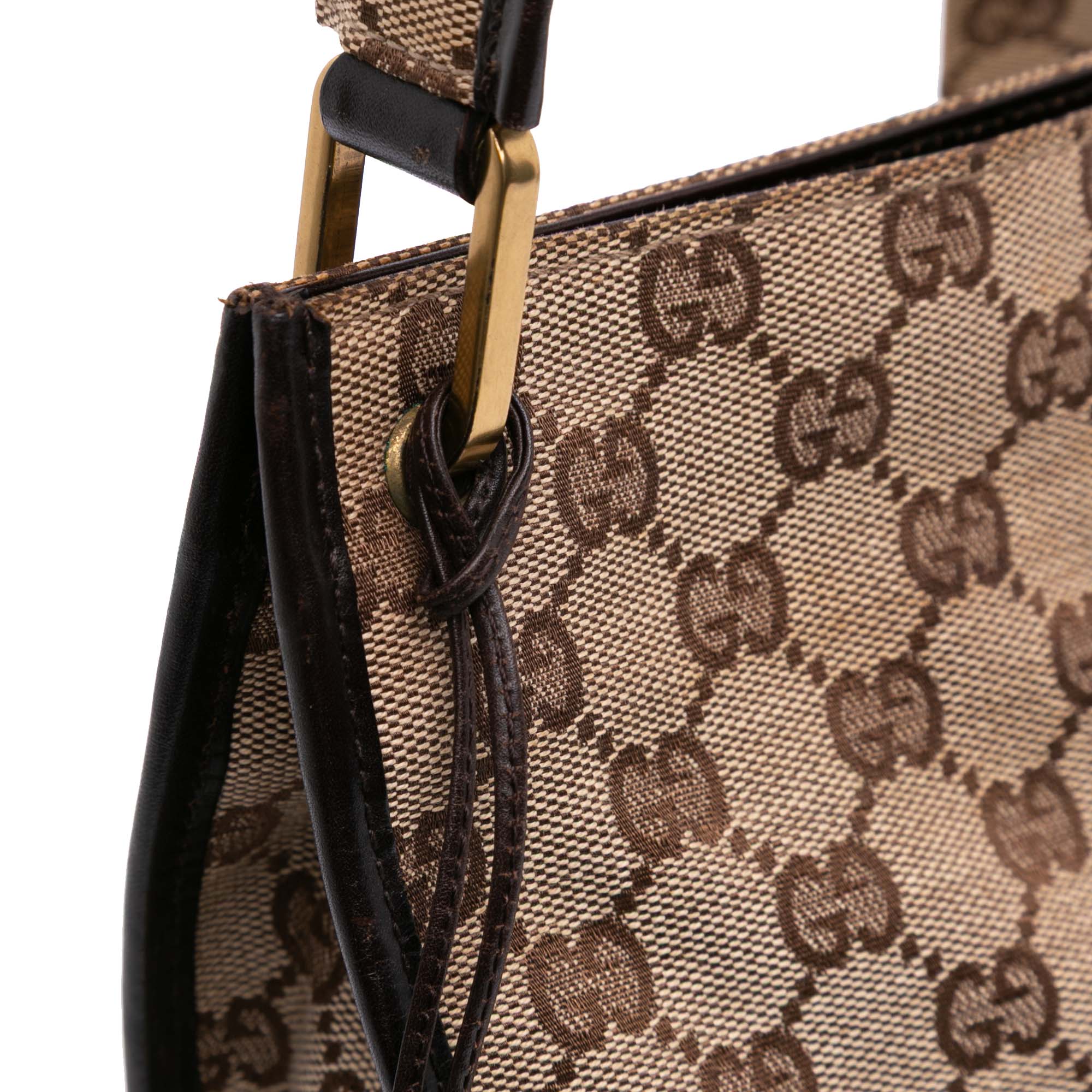 GG Canvas Messenger Bag 