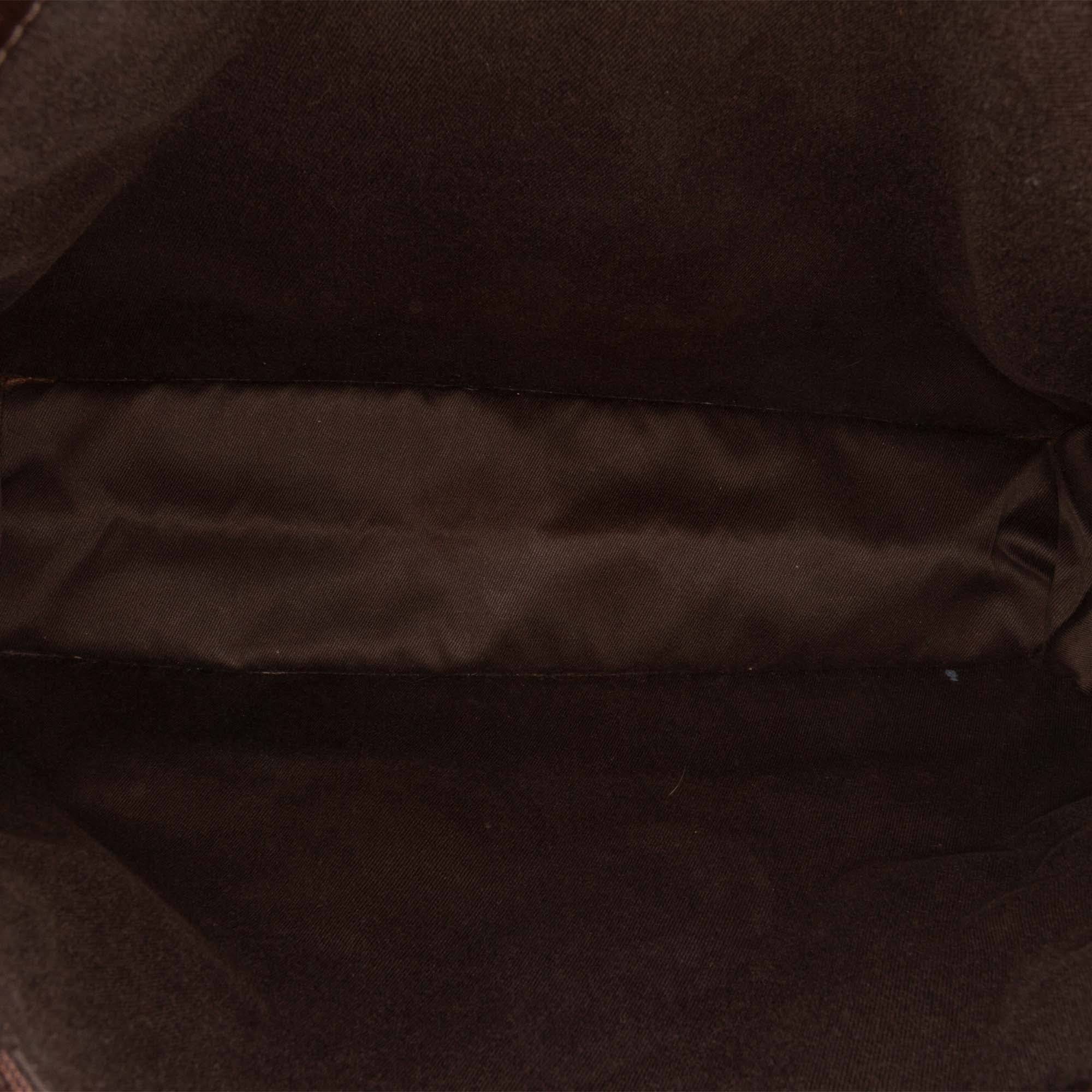 GG Canvas Messenger Bag 