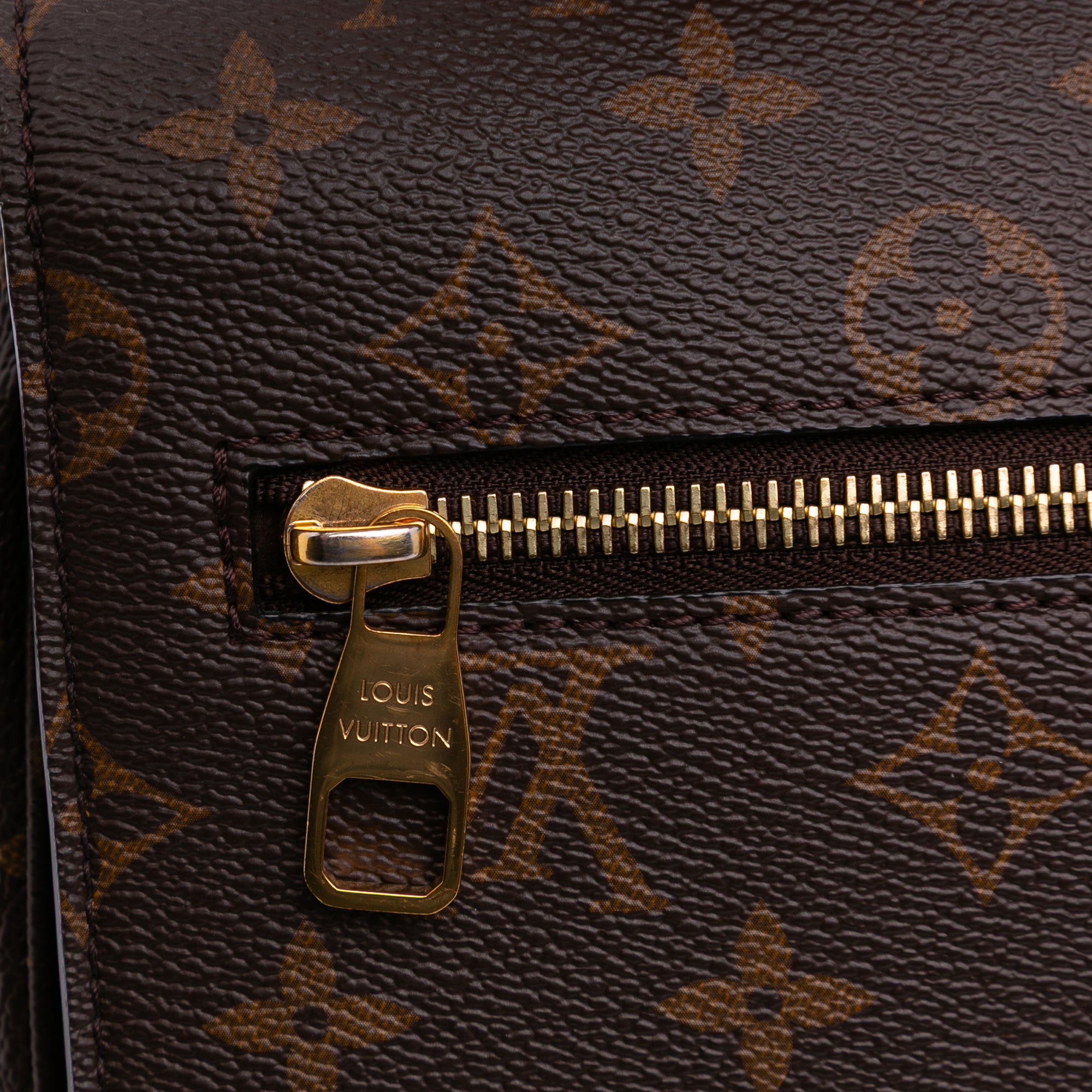 Monogram Pochette Metis