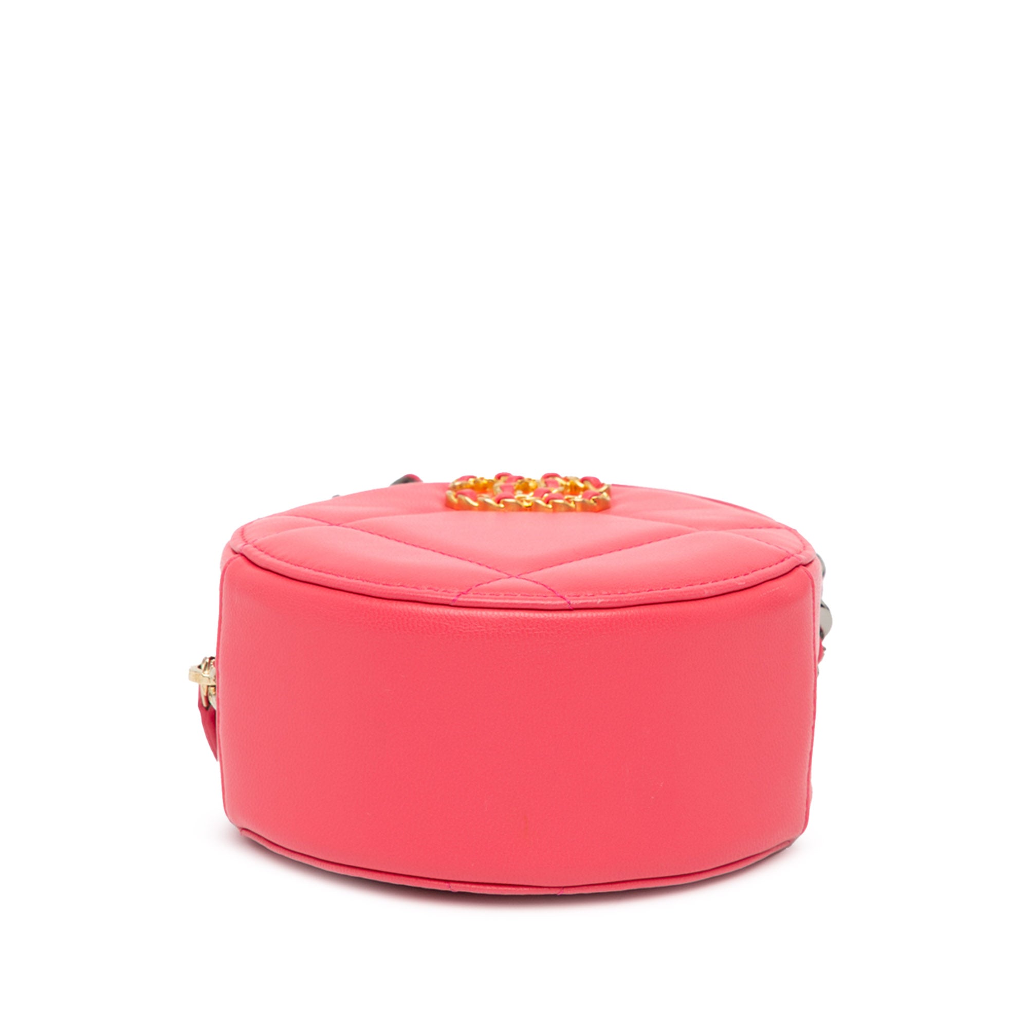 Lambskin 19 Round Clutch with Chain