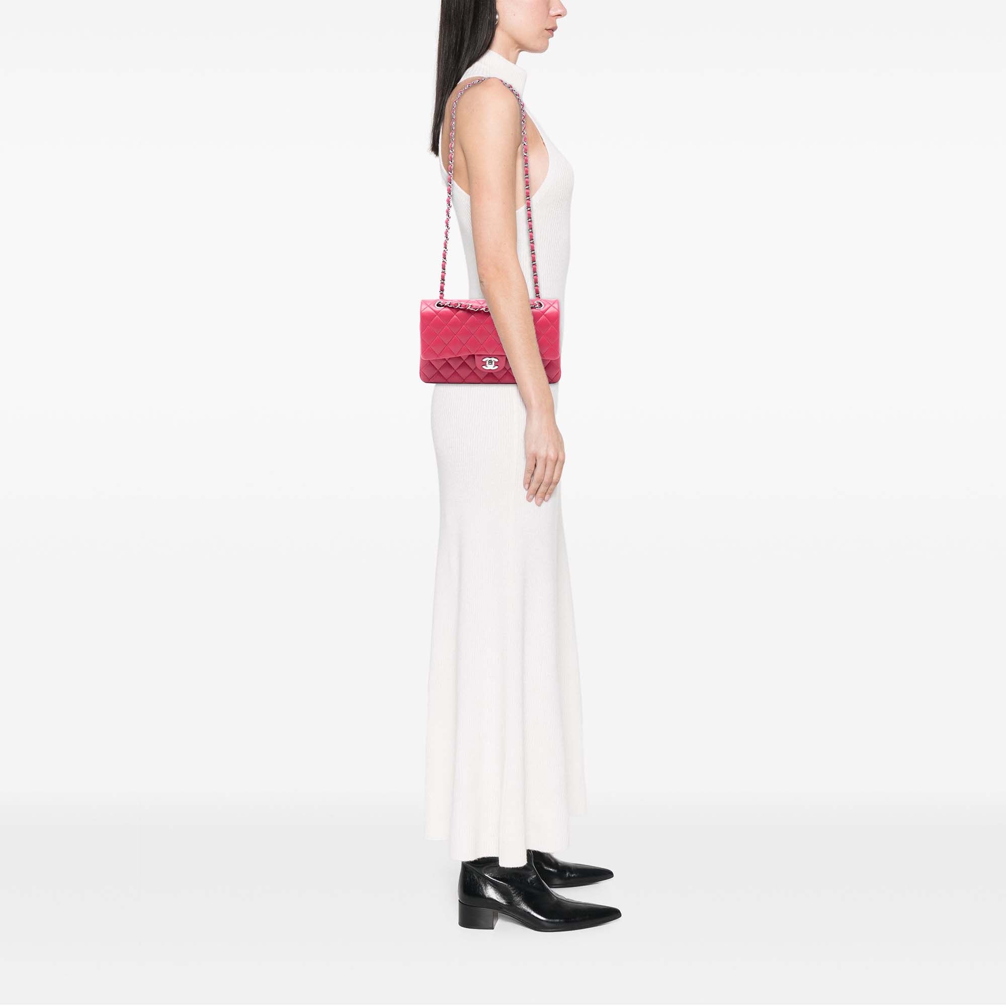 Medium Classic Lambskin Double Flap