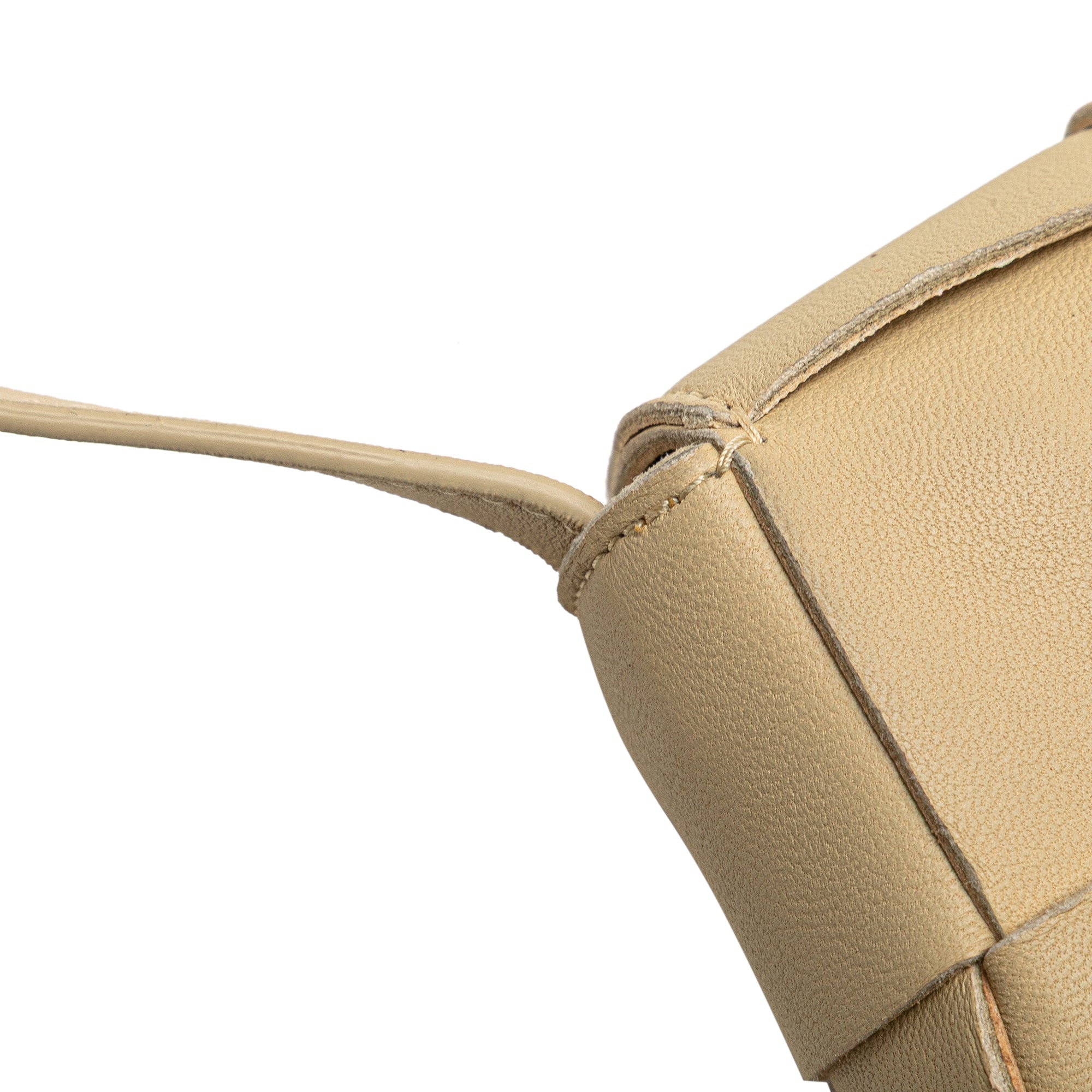 Candy Nappa Intrecciato Cassette Crossbody