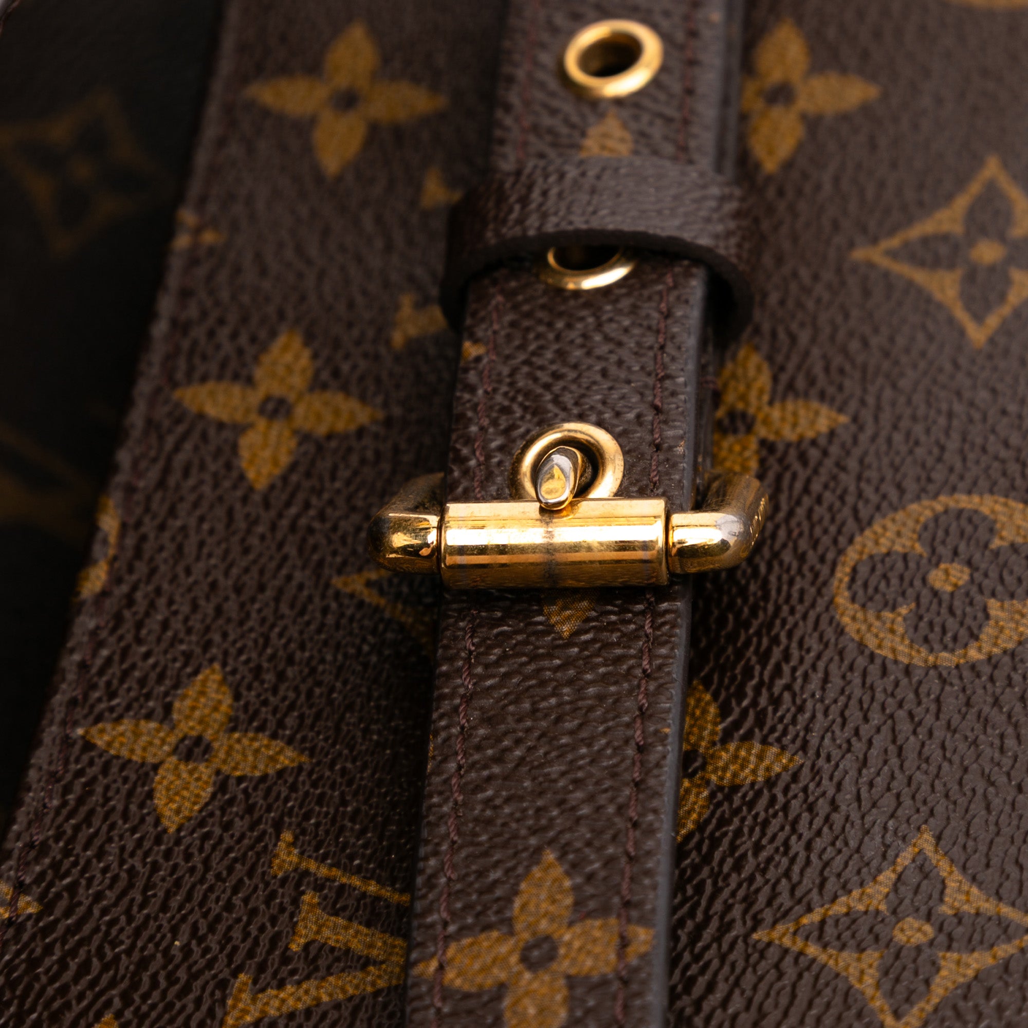 Monogram Pochette Metis