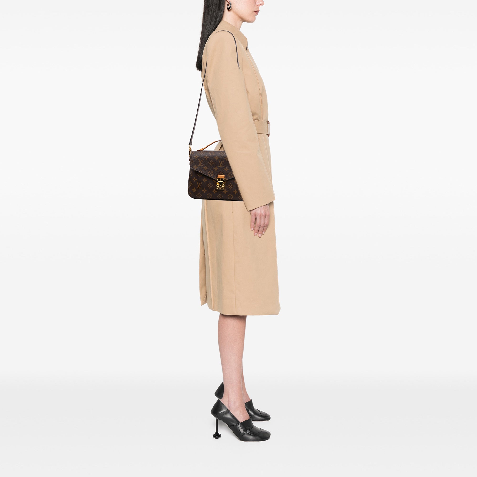 Monogram Pochette Metis
