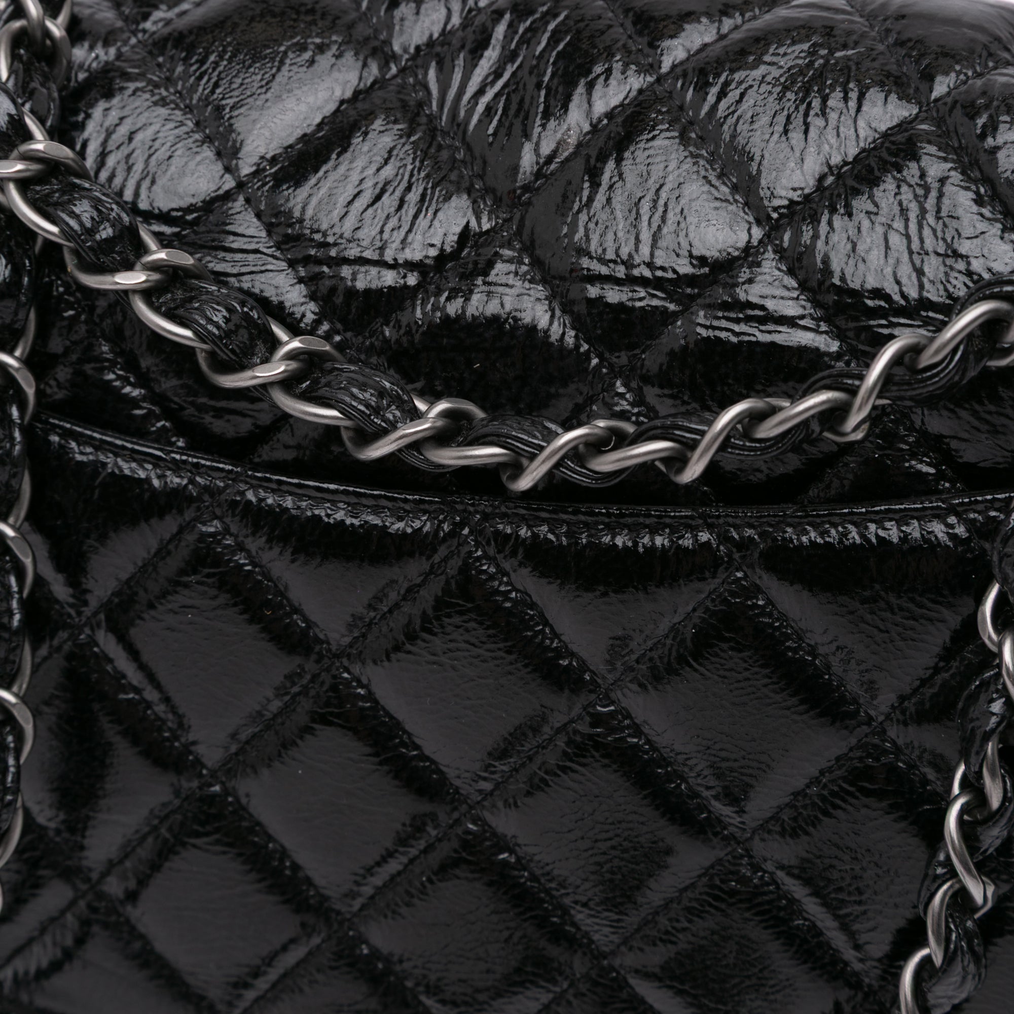 Jumbo Classic Crinkled Patent Single Flap
