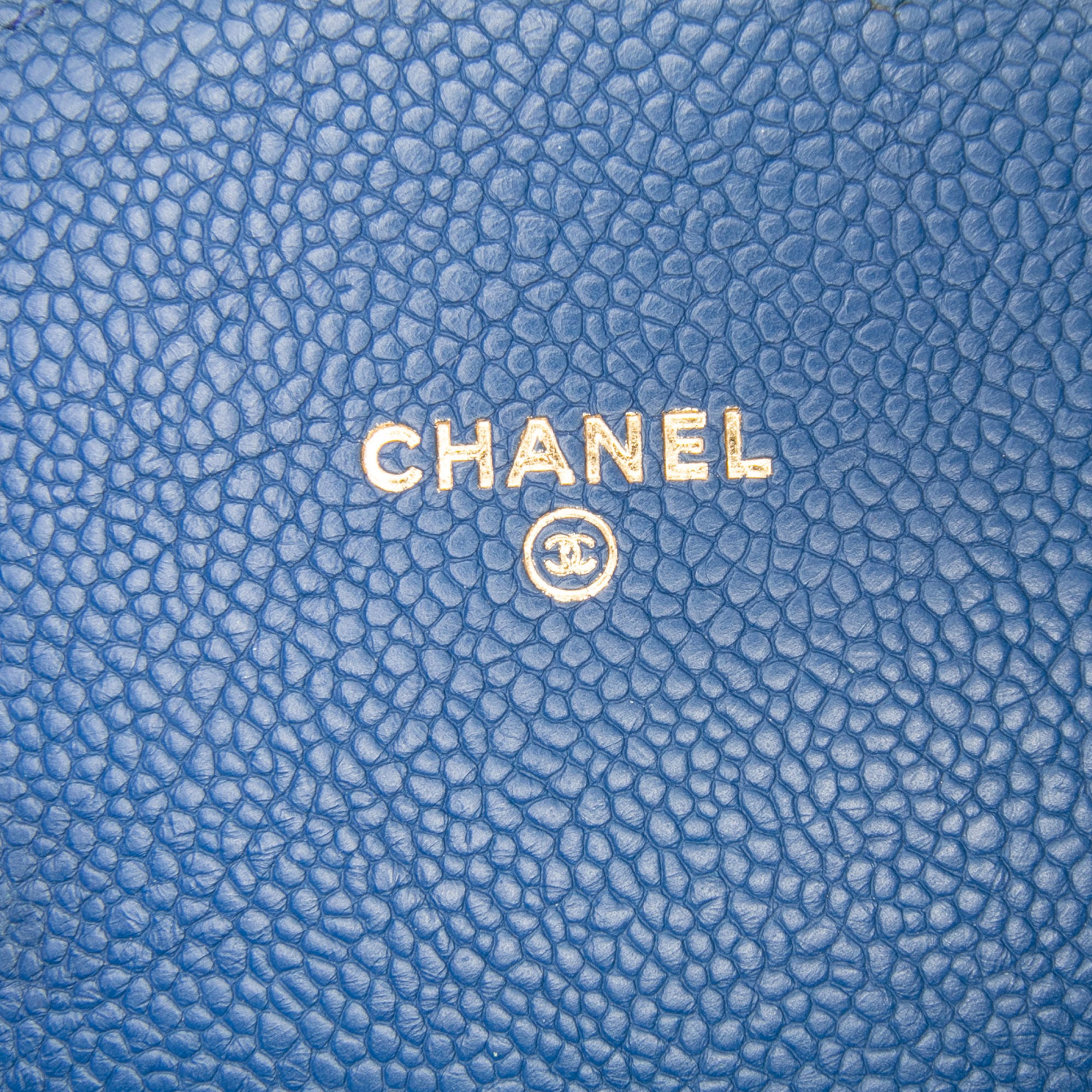 Square Quilted Grained Calfskin Cuba Thread Around Wallet On Chain