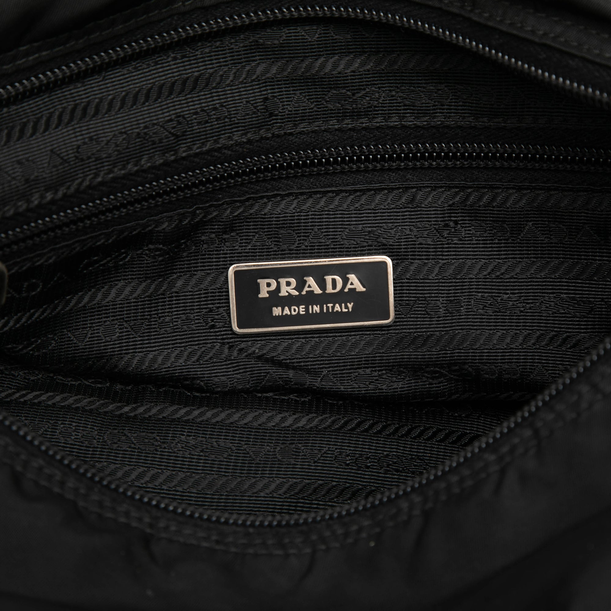 Tessuto Zip Double Buckle Messenger Bag