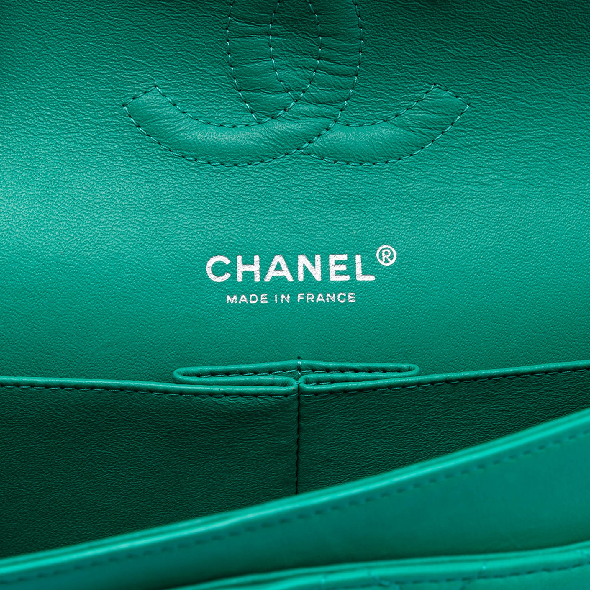 Medium Classic Lambskin Double Flap