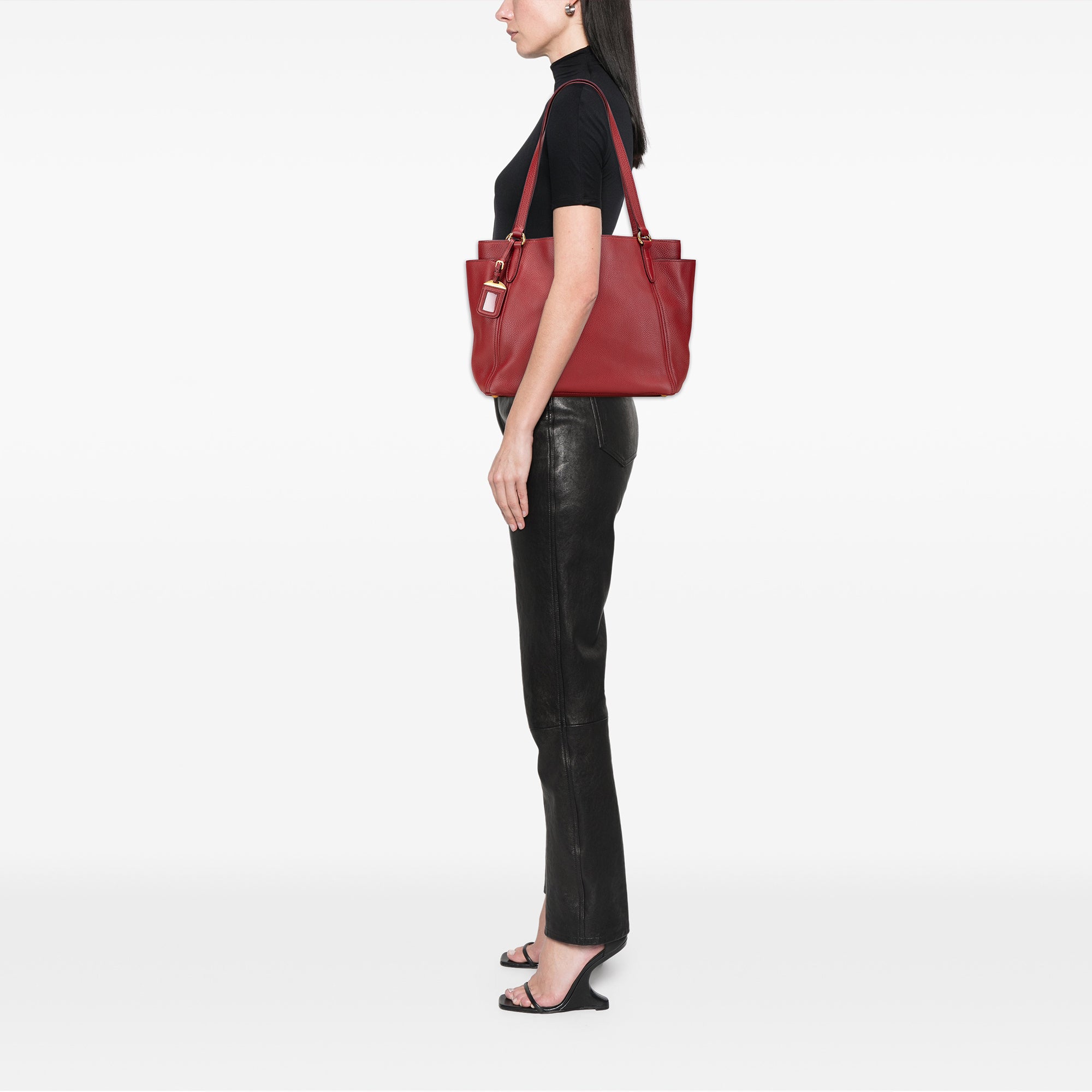 VItello Daino Double Pocket Tote