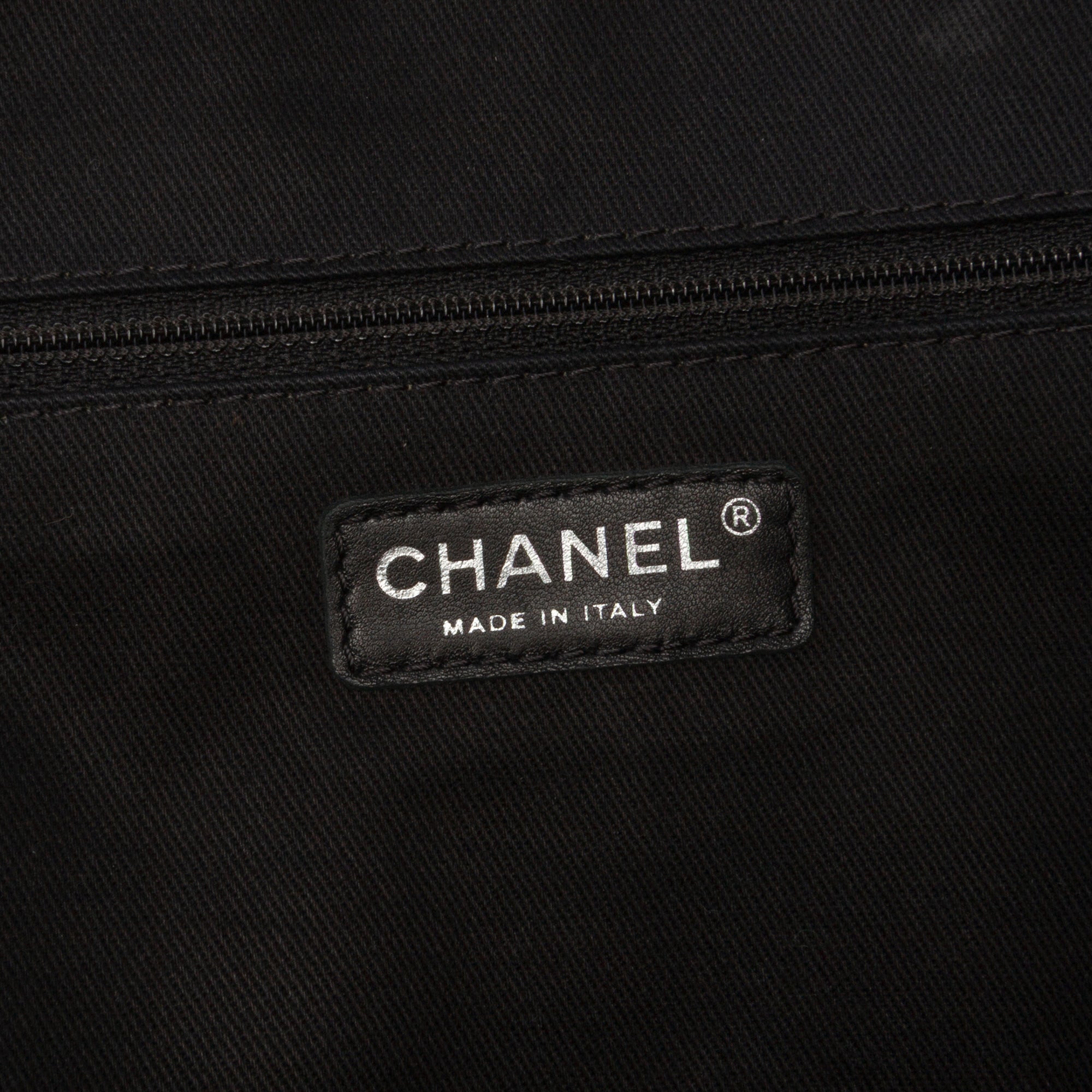 Jumbo Quilted Caviar Easy Flap