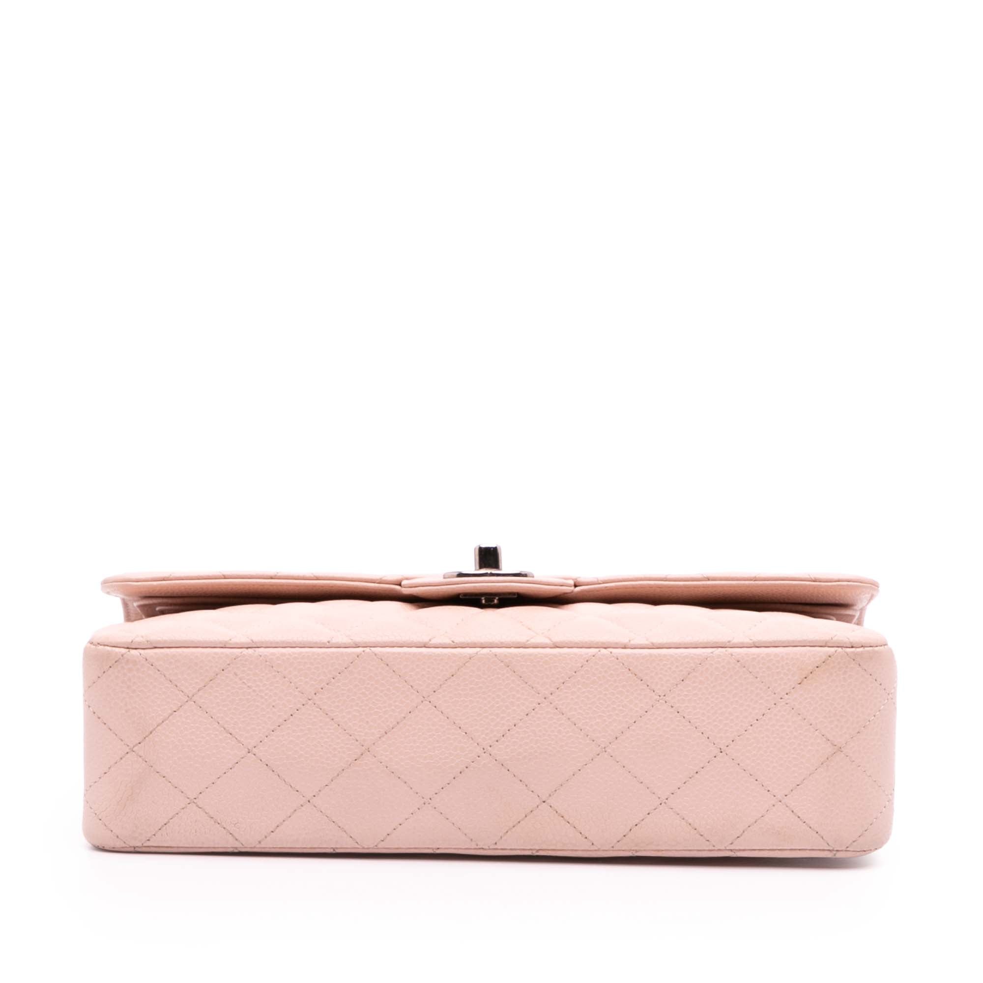 Medium Classic Caviar Double Flap