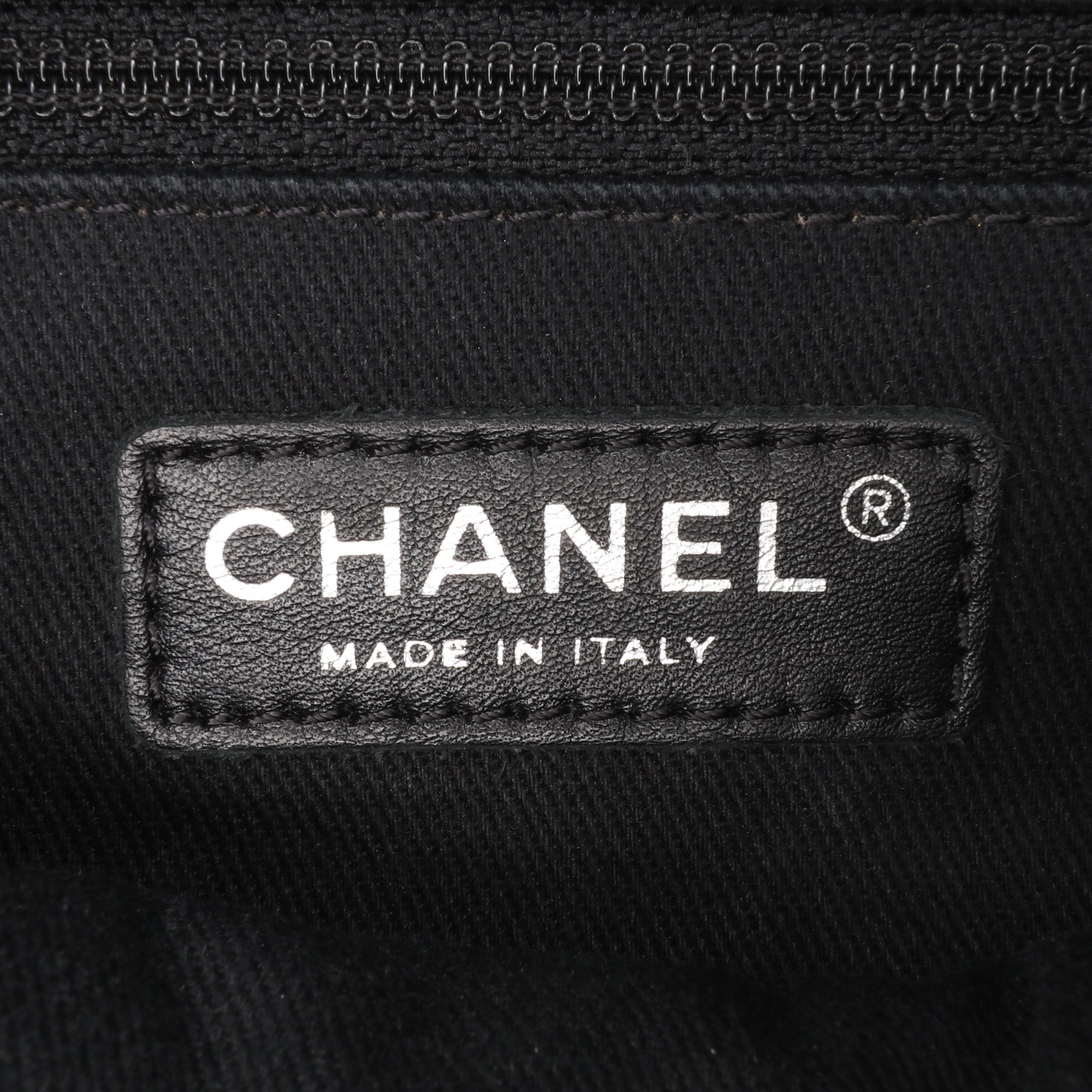 Medium Quilted Caviar Easy Flap