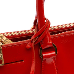 Medium Saffiano Vernice Galleria Double Zip Satchel