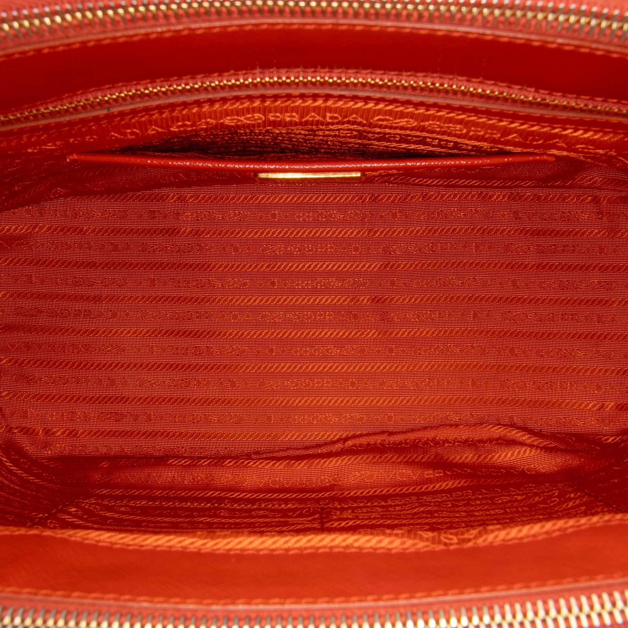Medium Saffiano Vernice Galleria Double Zip Satchel