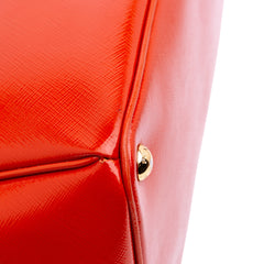 Medium Saffiano Vernice Galleria Double Zip Satchel