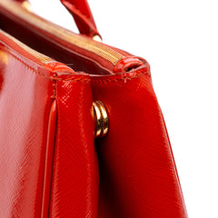 Medium Saffiano Vernice Galleria Double Zip Satchel