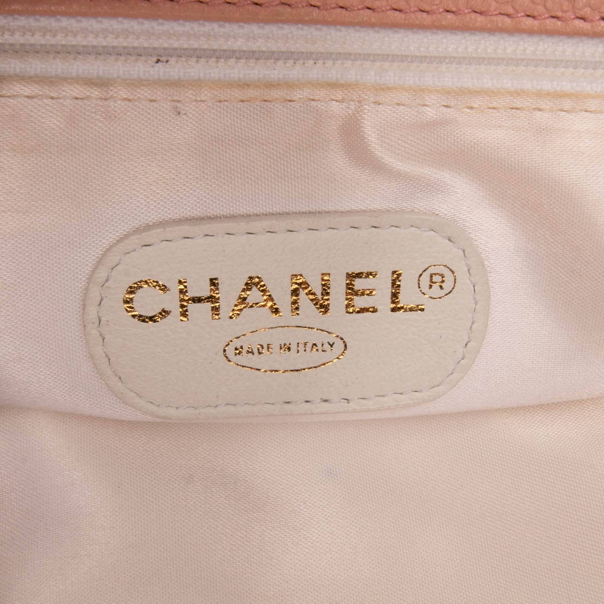 CC Caviar Chain Tote