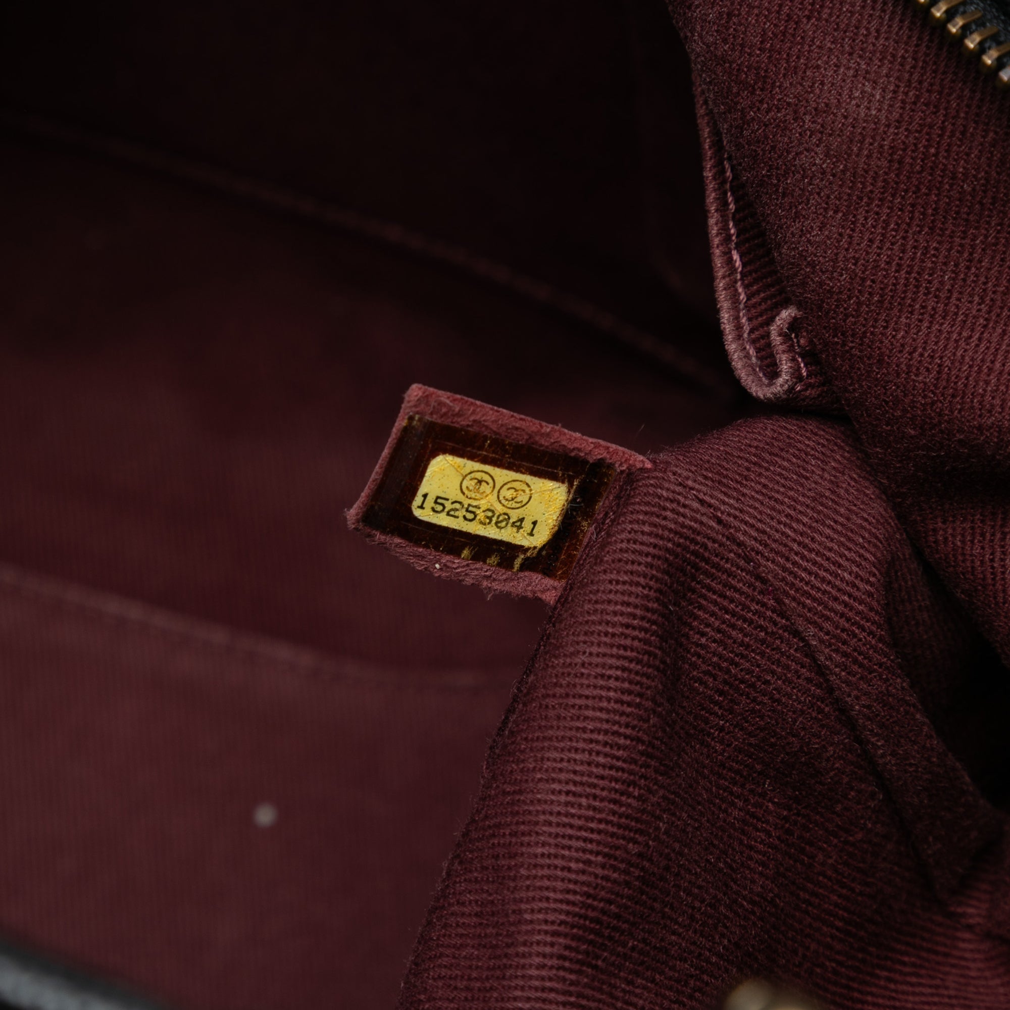 Large CC Quilted Glazed Caviar Coco Pleats Tote