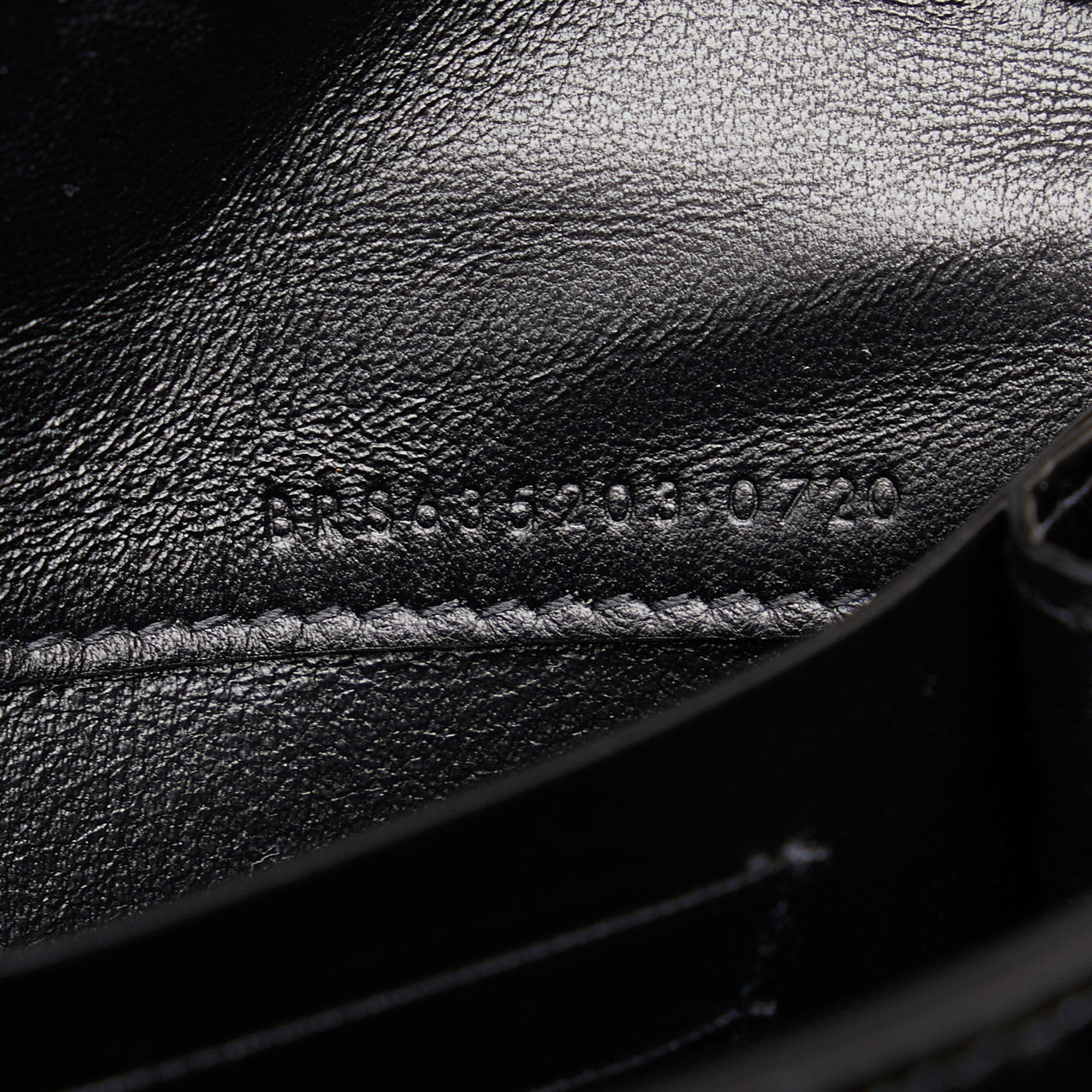 Croc Embossed Leather Wallet On Chain_6