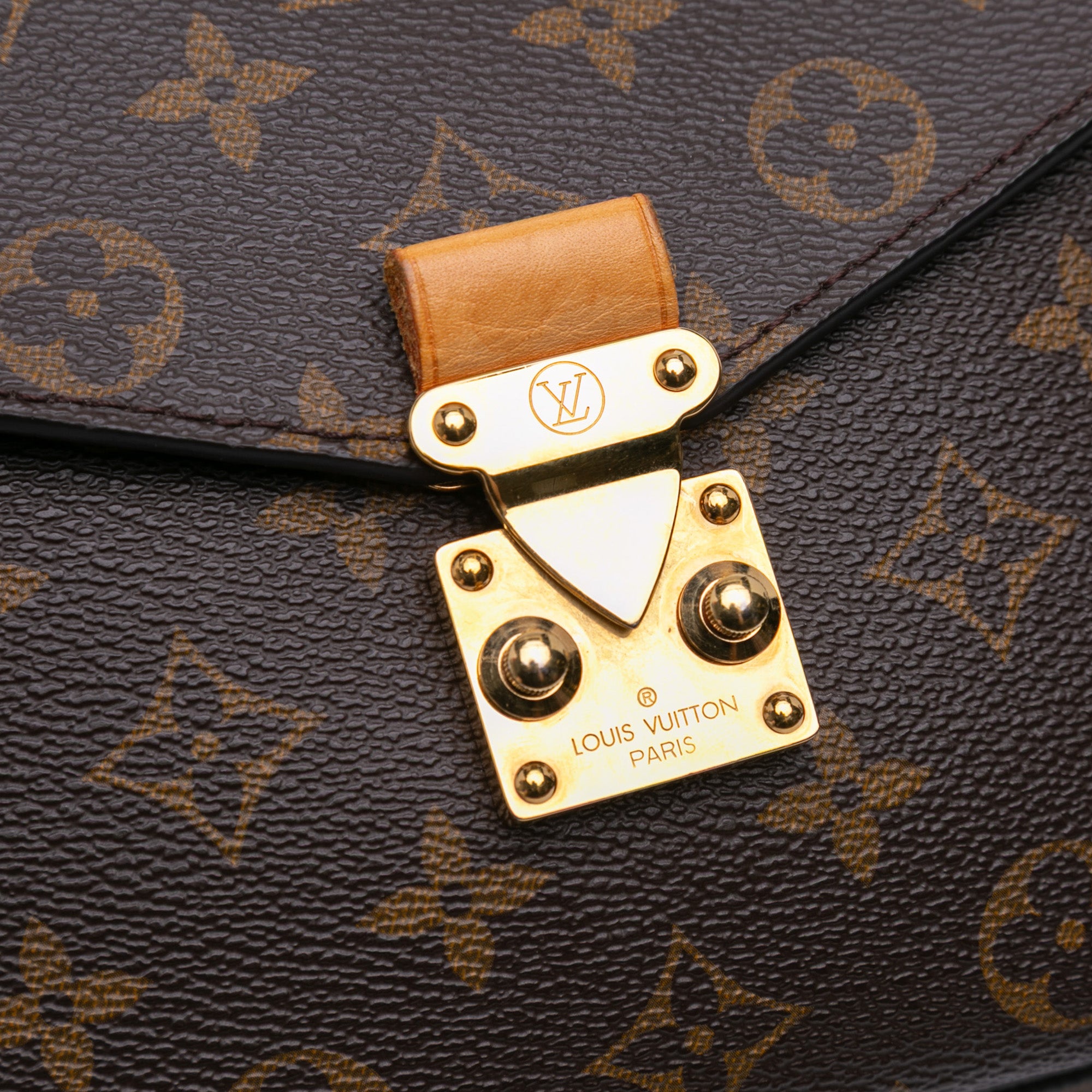 Monogram Pochette Metis