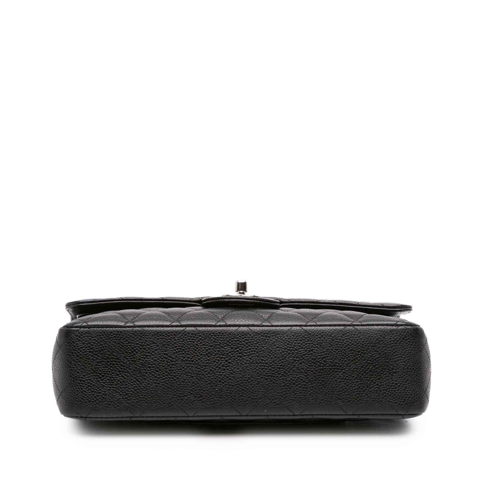 Medium Classic Caviar Double Flap