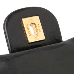 Medium Classic Lambskin Double Flap