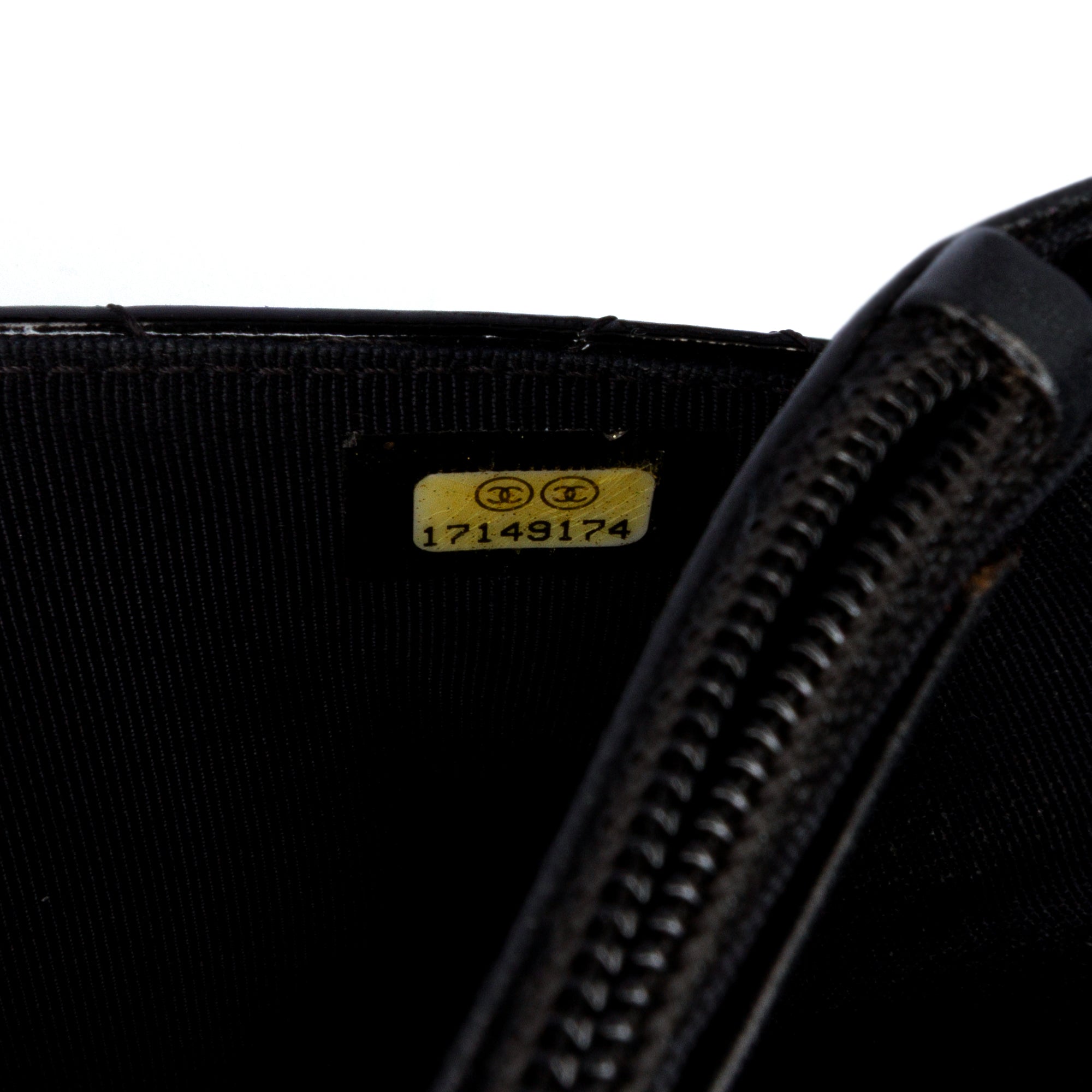 CC Quilted Patent Wallet On Chain