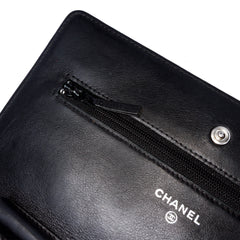 CC Quilted Patent Wallet On Chain