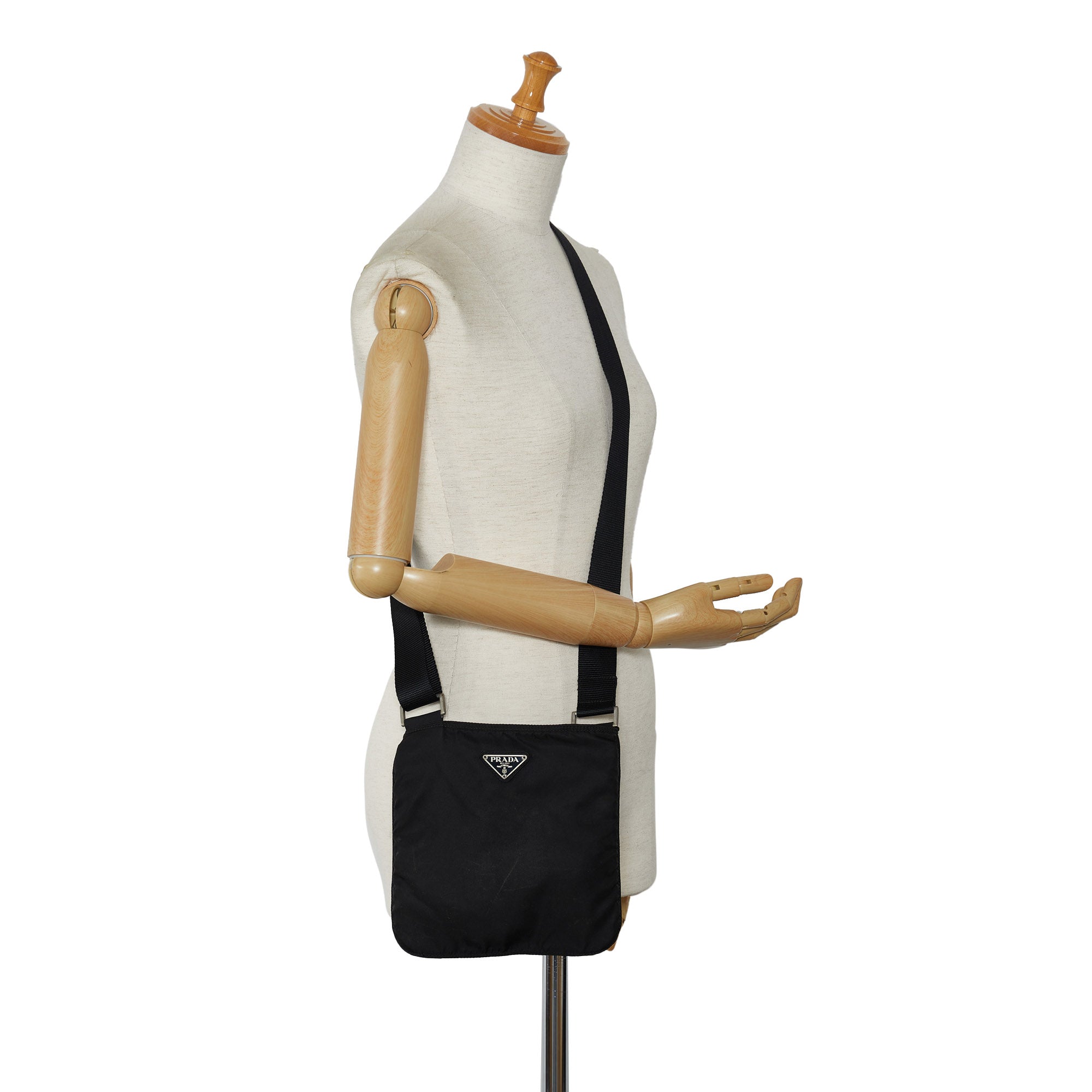 Tessuto Zip Top Crossbody