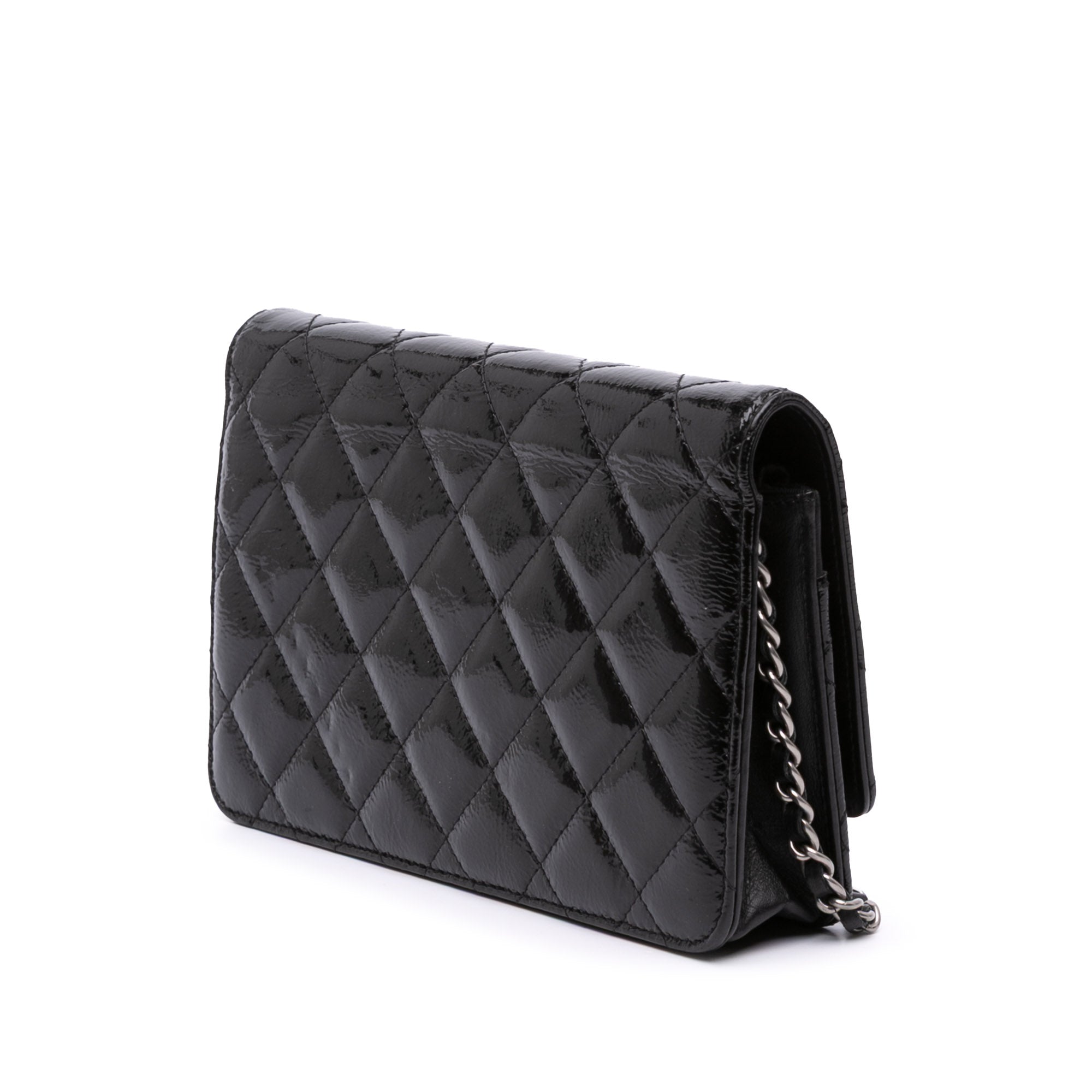 CC Quilted Patent Wallet On Chain