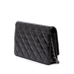 CC Quilted Patent Wallet On Chain